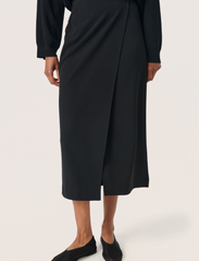 Soaked in Luxury - SLBea Skirt - ołówkowe spódnice - black - 2