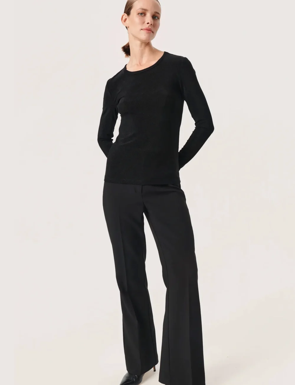 Soaked in Luxury - SLSkylara Round Neck LS - pikkade varrukatega alussärgid - black - 3