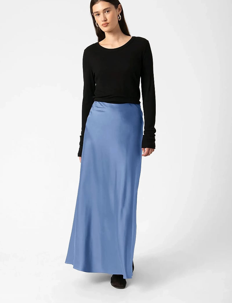 Soaked in Luxury - SLAnna Skirt - satinkjolar - bijou blue - 3