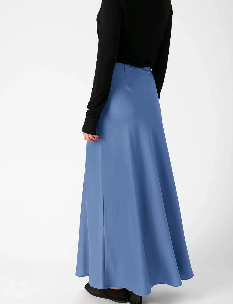 Soaked in Luxury - SLAnna Skirt - satinkjolar - bijou blue - 4