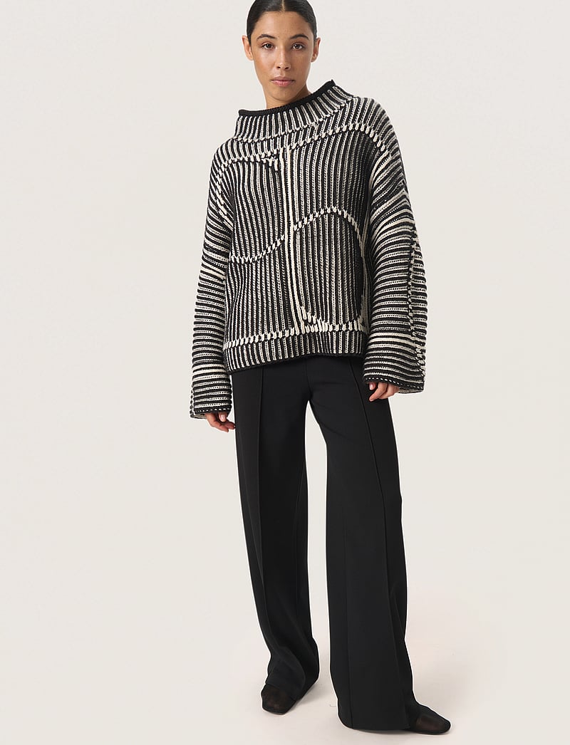 Soaked in Luxury - SLYelena Highneck Pullover - sviitrid - black - 3