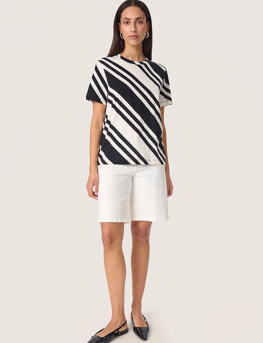 Soaked - SLAeve Tee - white and black diagonal - 3