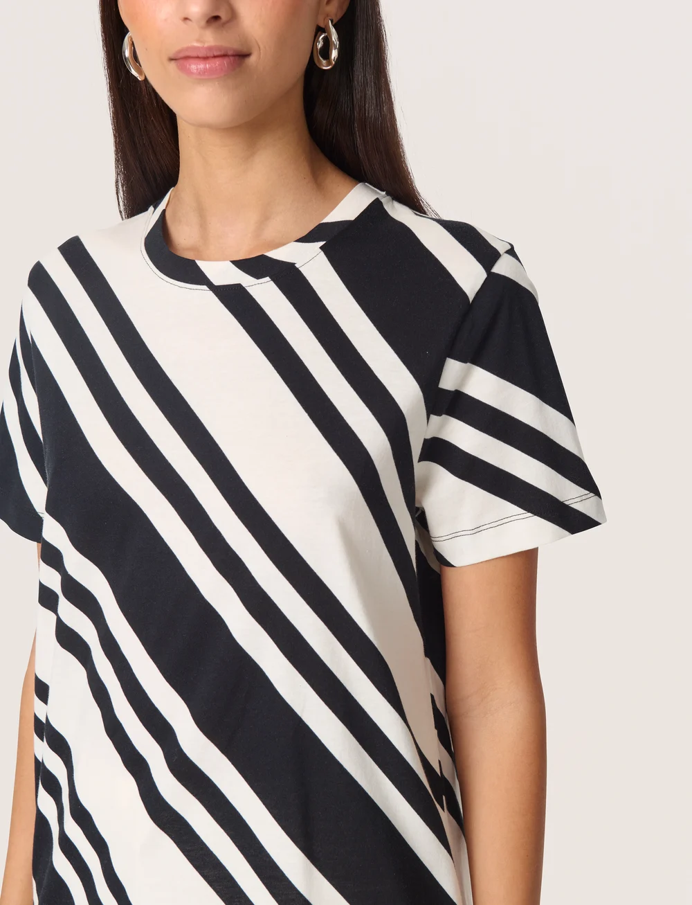 Soaked in Luxury - SLAeve Tee - t-shirts - white and black diagonal - 5