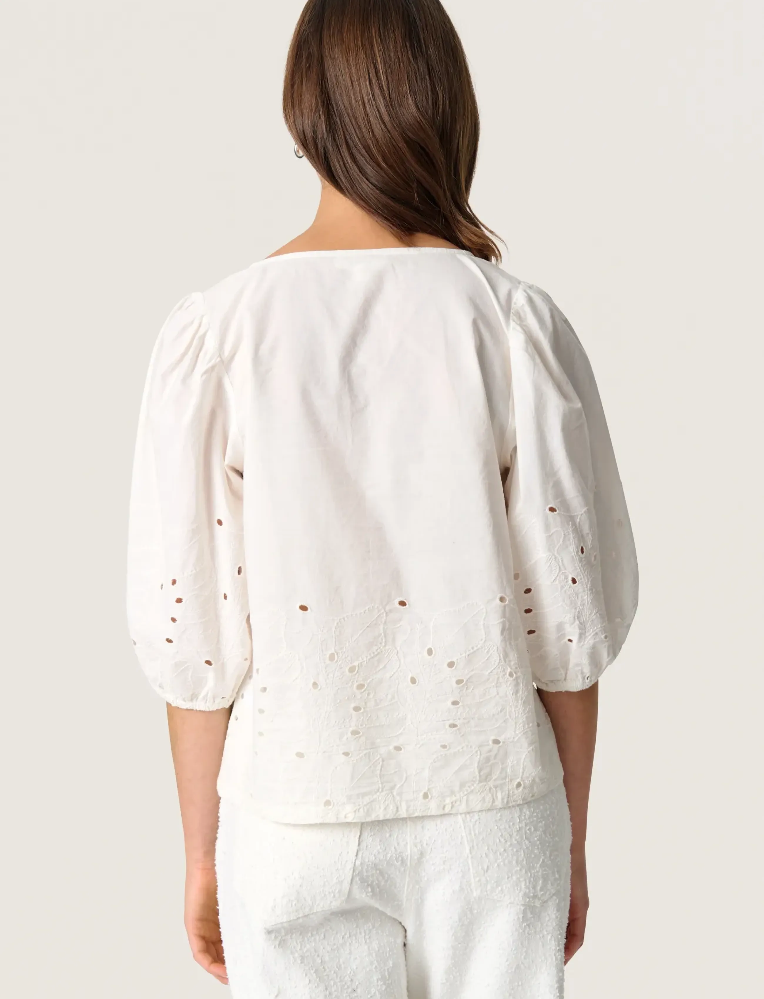 Soaked - SLManja Blouse SS - langärmlige blusen - broken white - 3