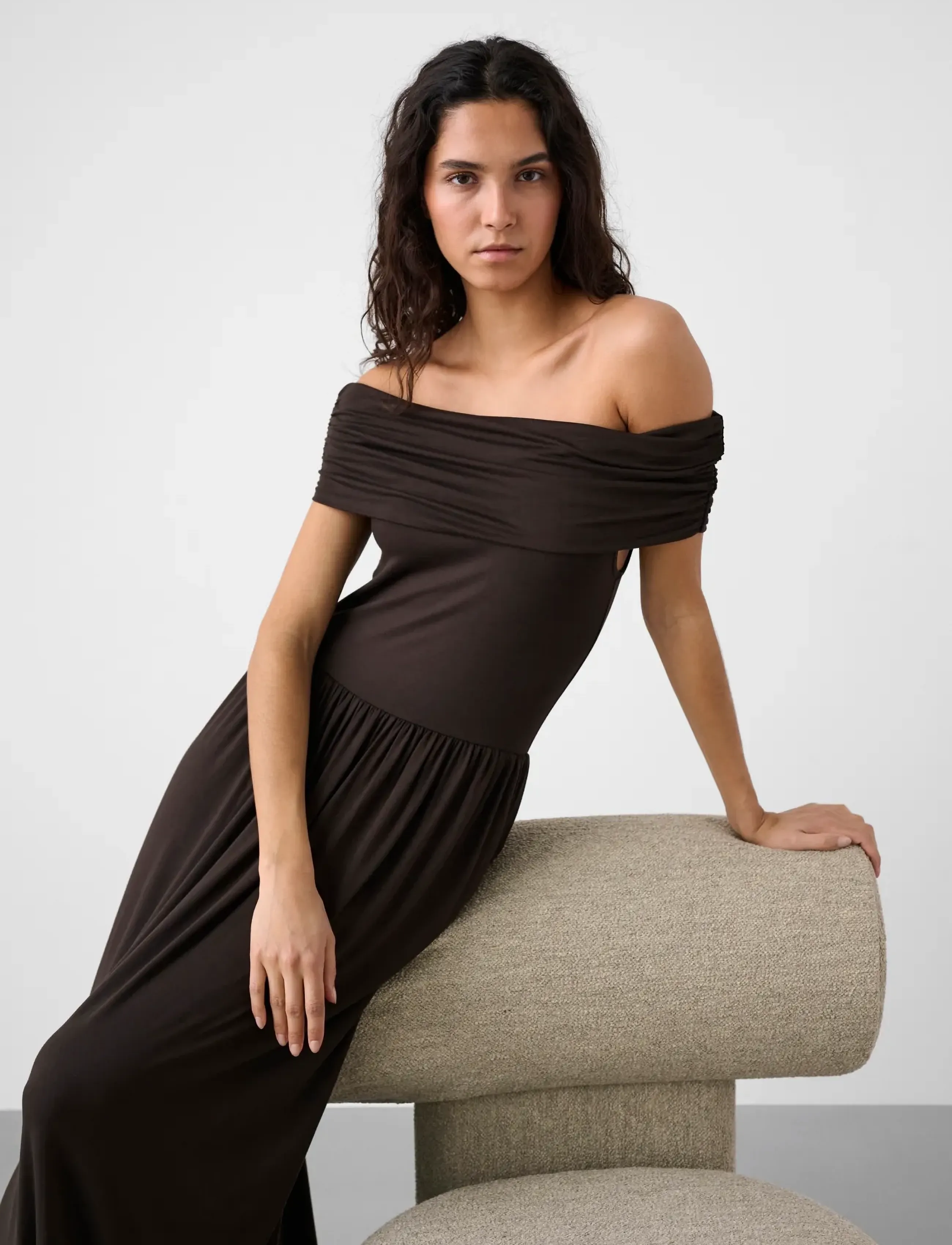 Soaked SLHanadi Off Shoulder Dress - Kleidung - CHOCOLATE TORTE / brown
