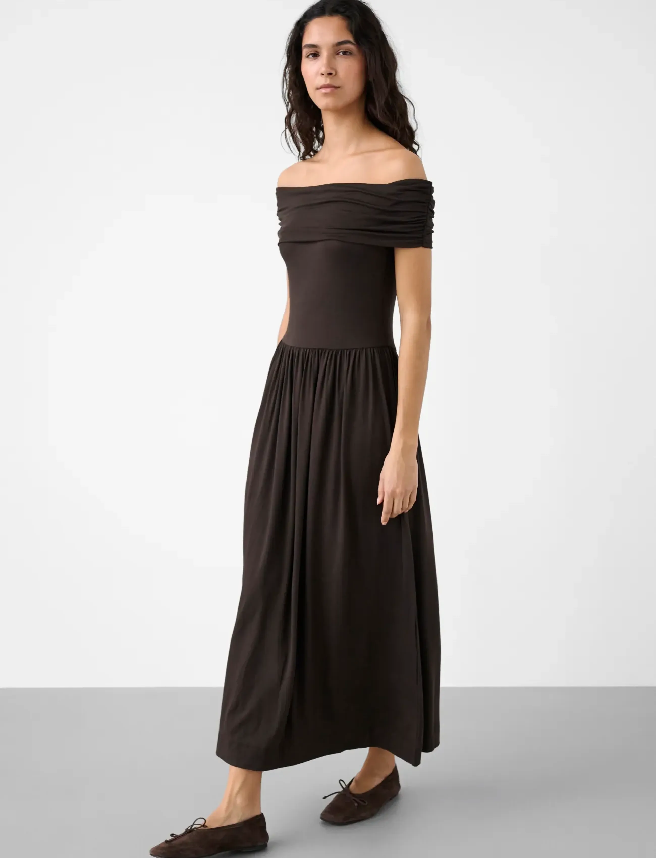 Soaked - SLHanadi Off Shoulder Dress - sommerkleider - chocolate torte - 4