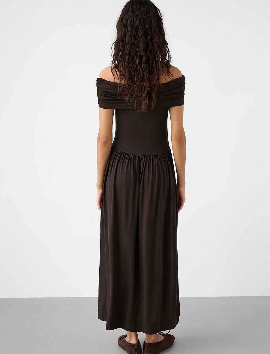 Soaked - SLHanadi Off Shoulder Dress - sommerkleider - chocolate torte - 5