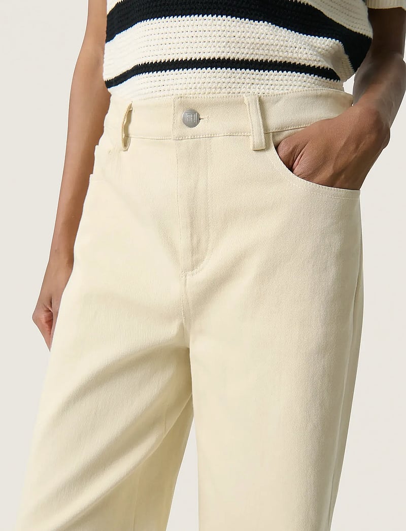 Soaked - SLSandja Plain Vanesa Pants - spodnie szerokie - sandshell - 5