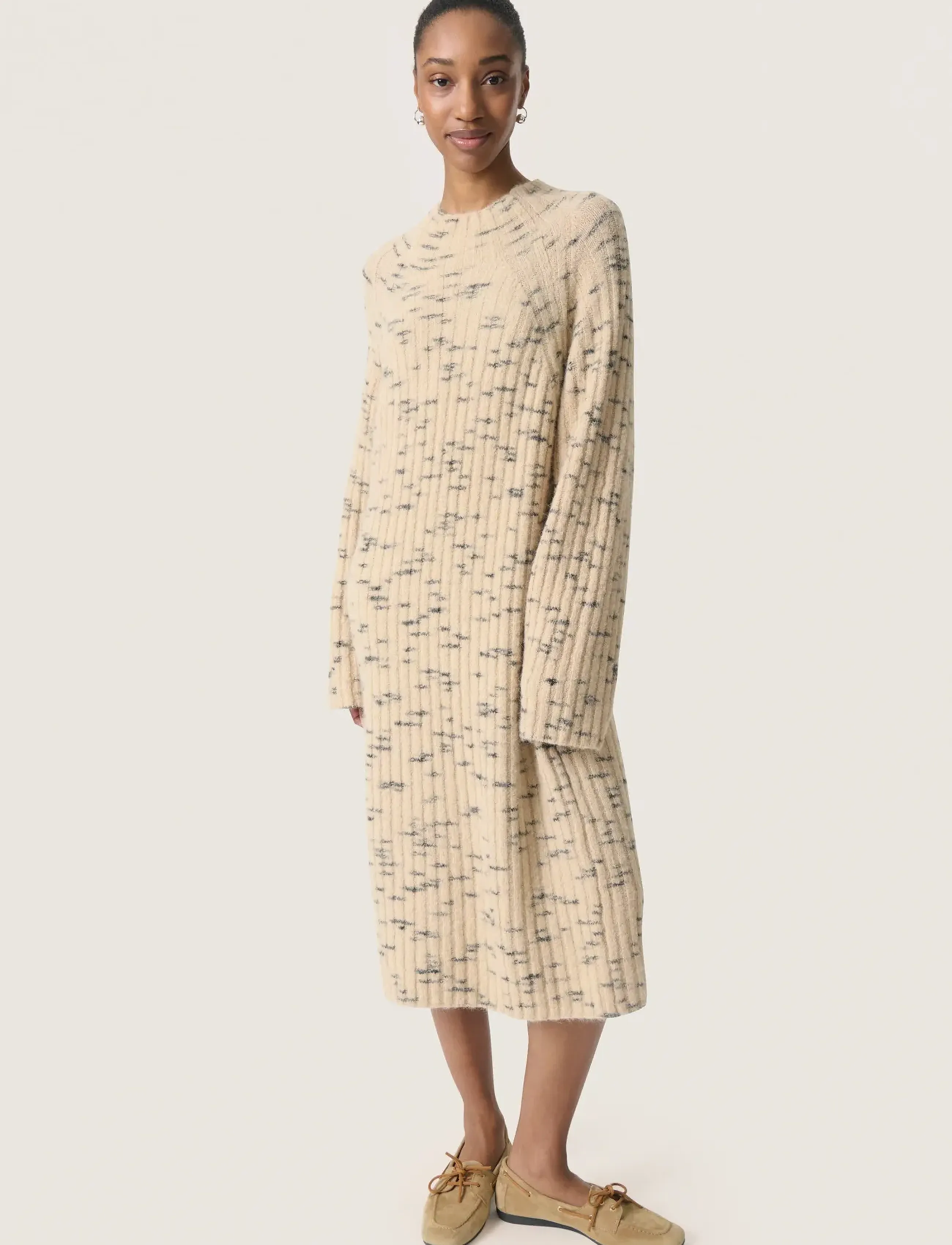 Soaked - SLLiora Dress - strikkjoler - doeskin - 3
