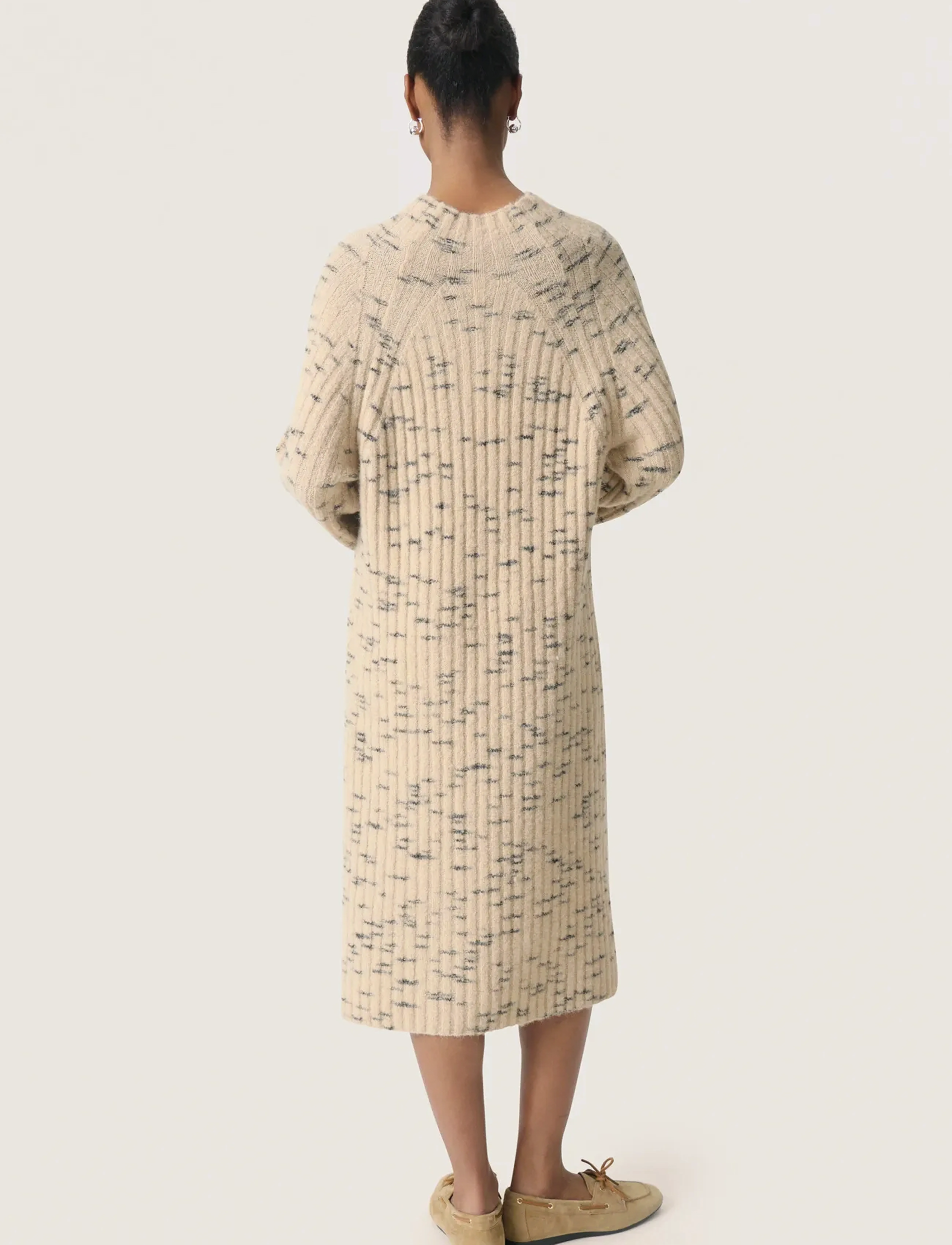Soaked - SLLiora Dress - strikkjoler - doeskin - 4