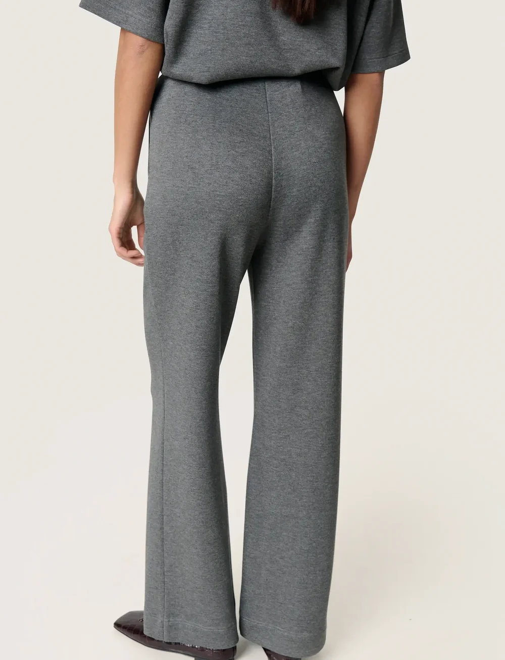 Soaked in Luxury - SLMarigold Pants - straight leg trousers - grey melange - 4