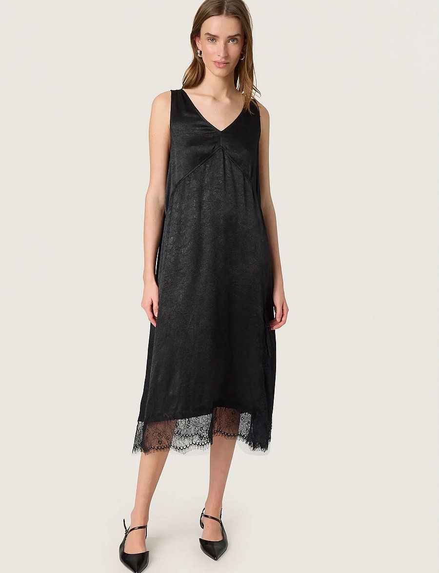 Soaked - SLYennah Midi Dress - spitzenkleider - black - 3