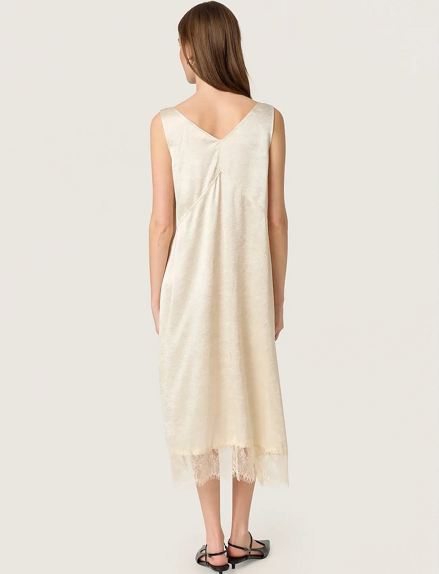 Soaked - SLYennah Midi Dress - blondekjoler - sandshell - 3