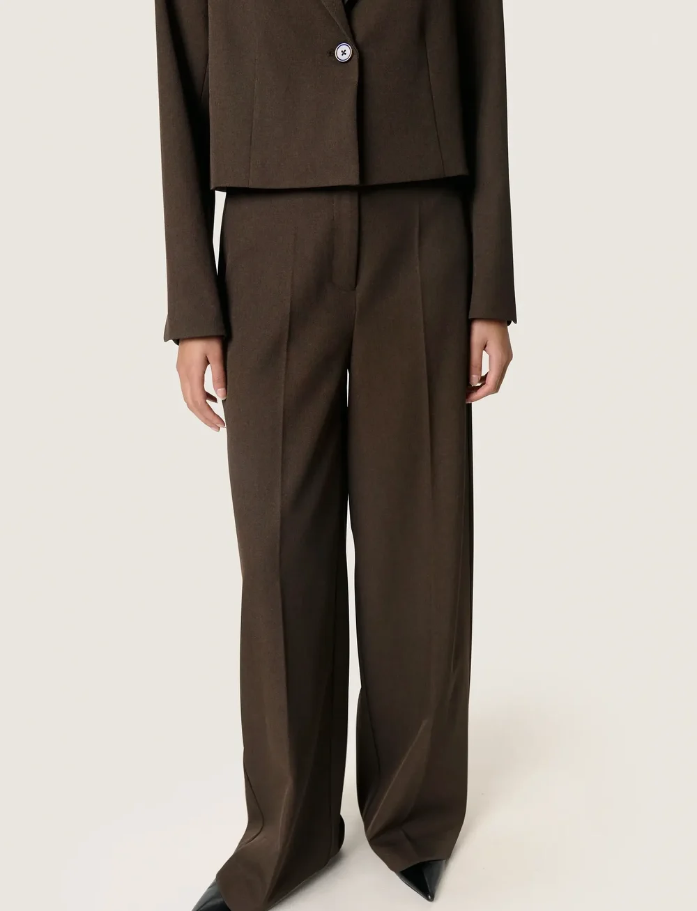 Soaked in Luxury - SLLilu Corinne Wide Long Pants - pidulikud püksid - brown melange suiting - 0