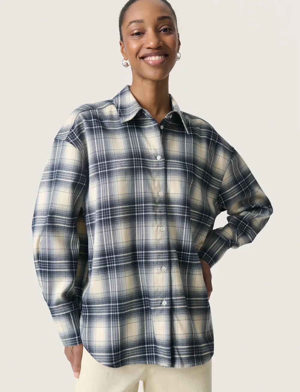 Soaked in Luxury - SLPamala Shirt LS - langærmede skjorter - navy checks - 0