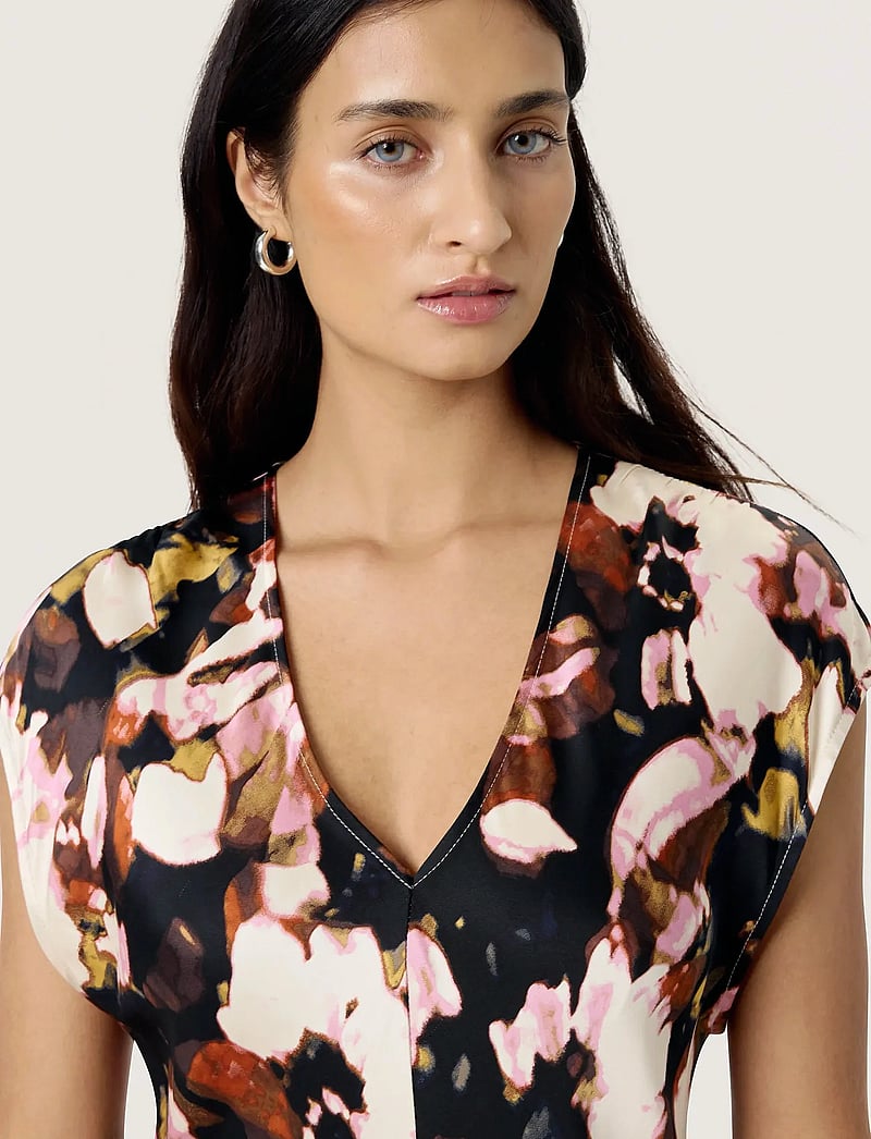 Soaked in Luxury - SLCinna Liva Dress - maxi kjoler - chocolate autumn leaves - 5