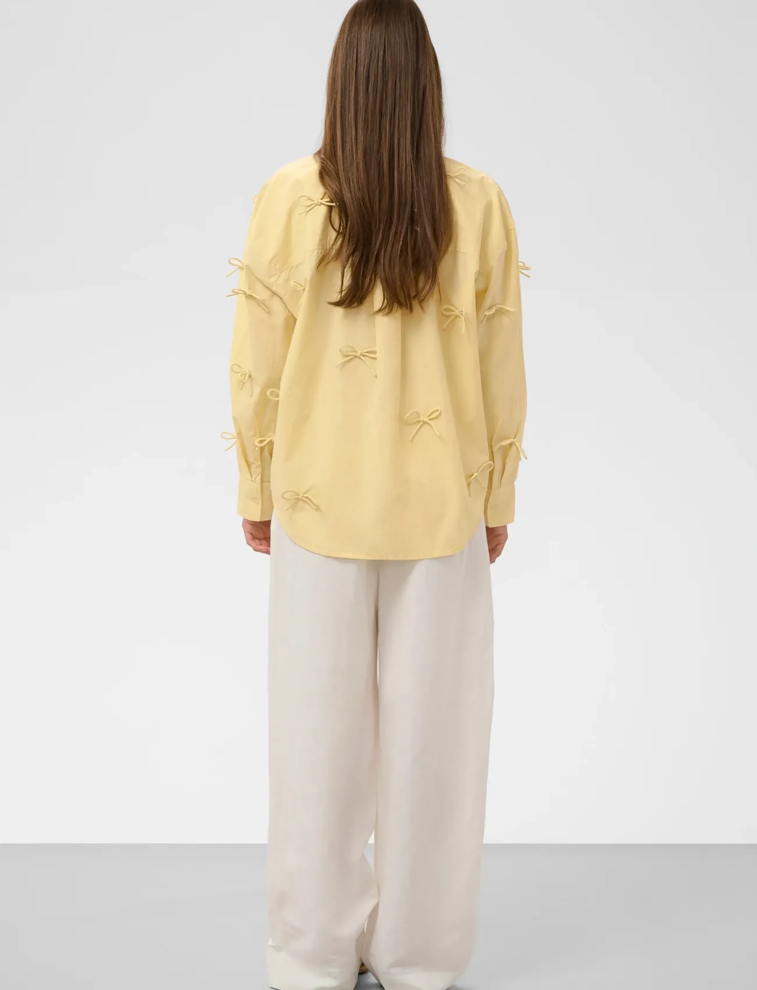 Soaked - SLJoa Bow Shirt - långärmade skjortor - reed yellow - 4