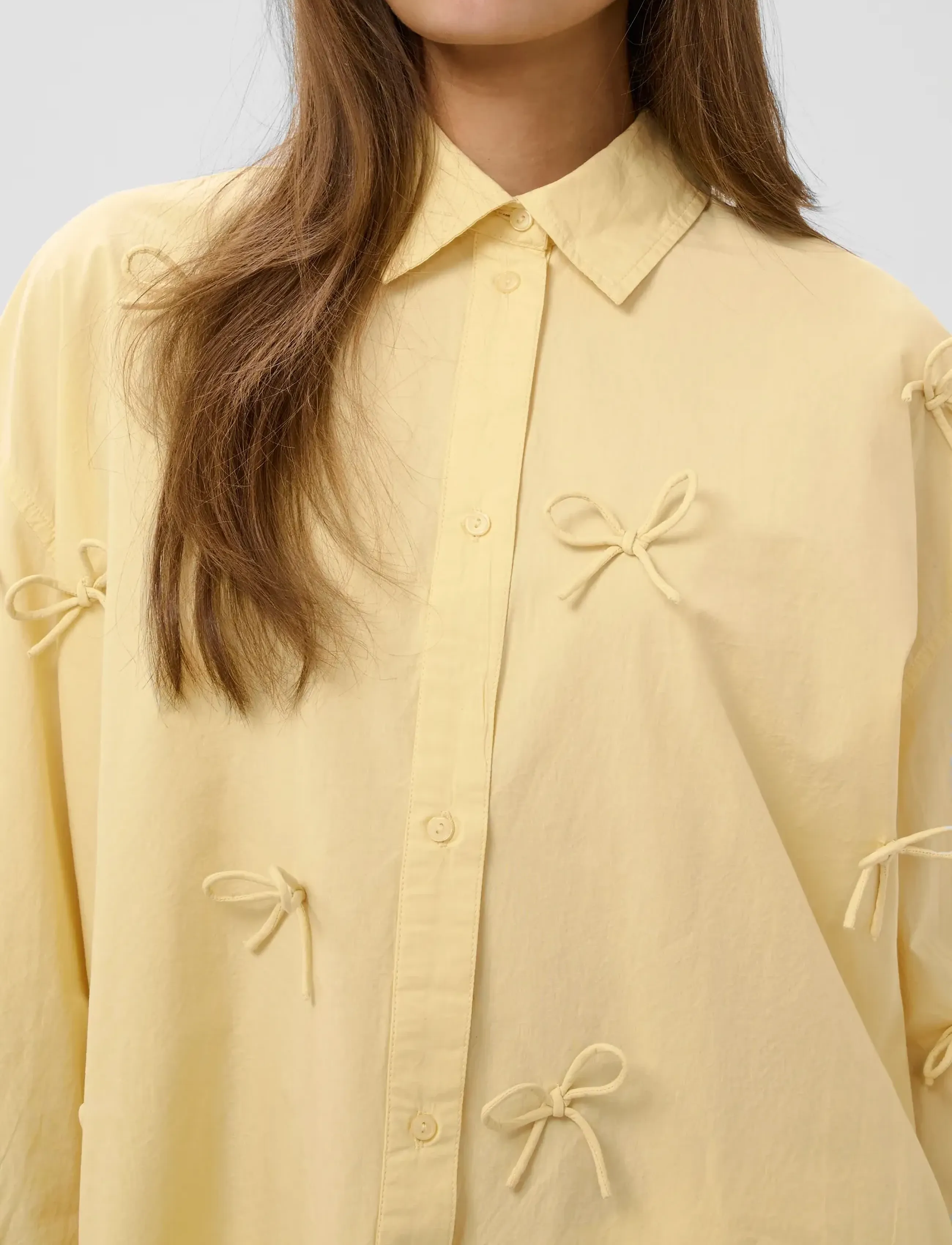 Soaked - SLJoa Bow Shirt - långärmade skjortor - reed yellow - 5