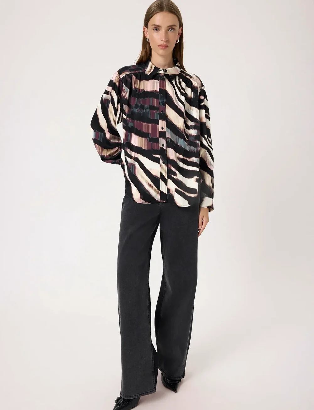 Soaked in Luxury - SLCiela Ebba Shirt LS - långärmade skjortor - animalistic print - 3