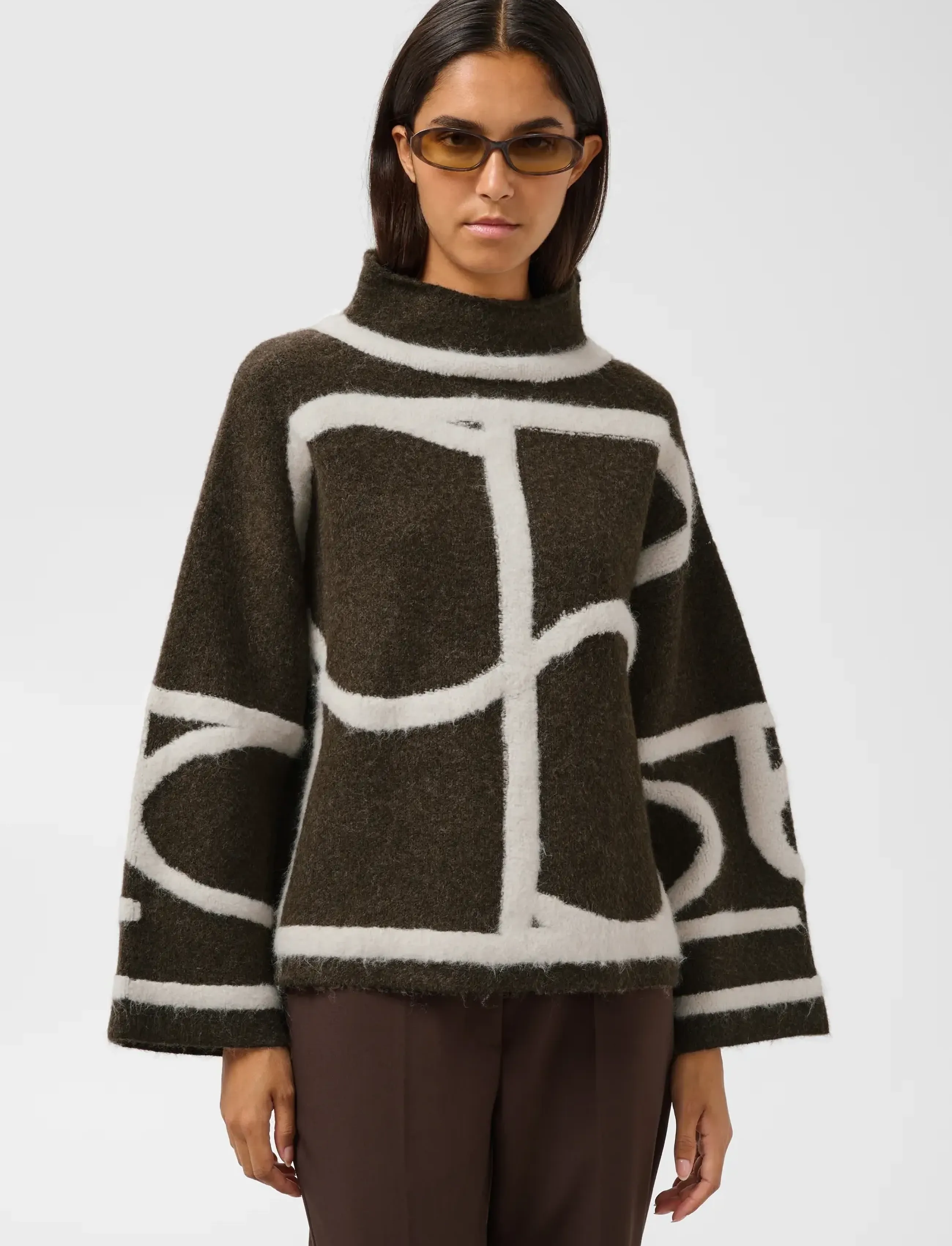 Soaked - SLSorea Mono Pullover - jumpers - chocolate brown w white mono - 0