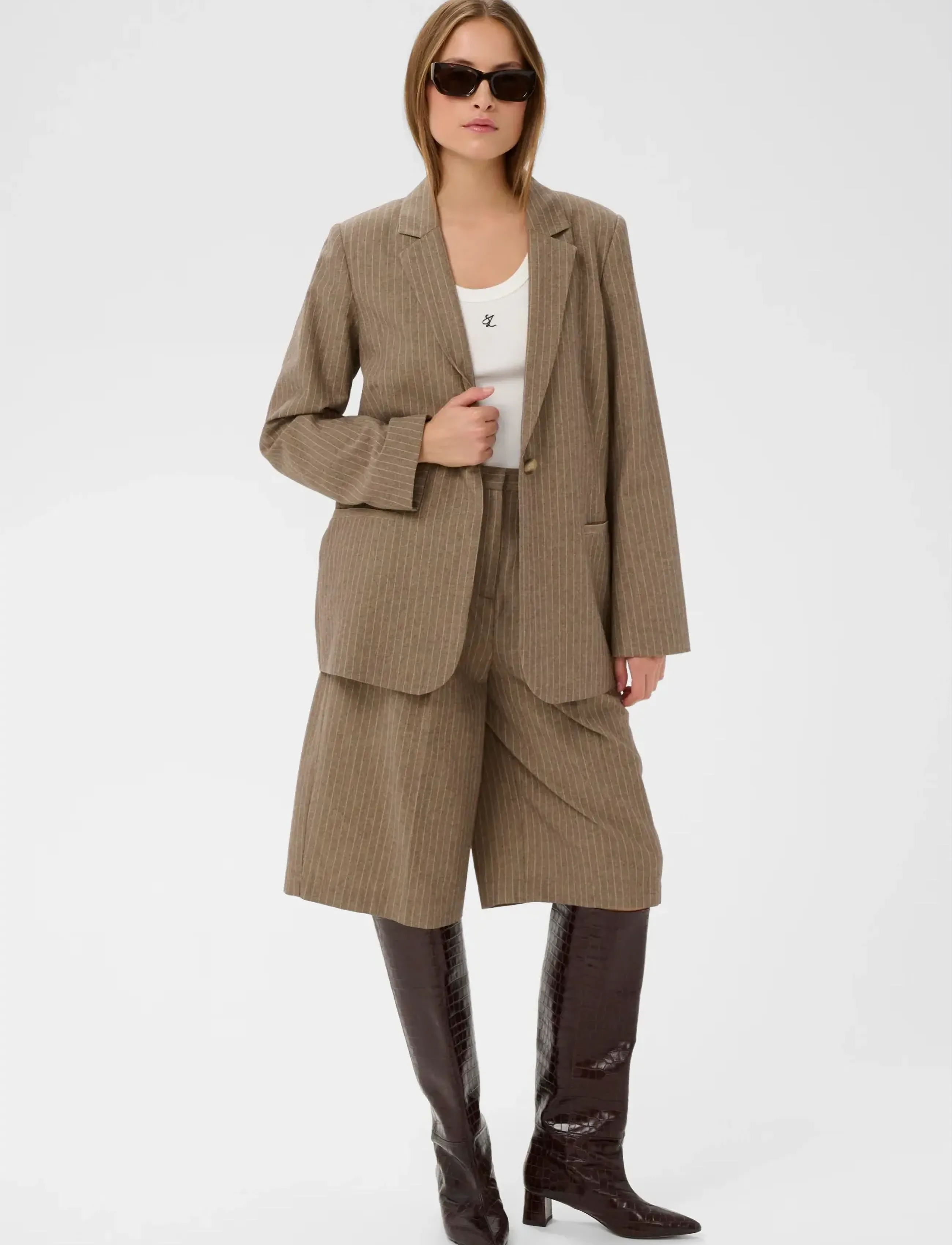 Soaked - SLGinevra Blazer - enkeltradede blazere - cappucino pin stripe - 3