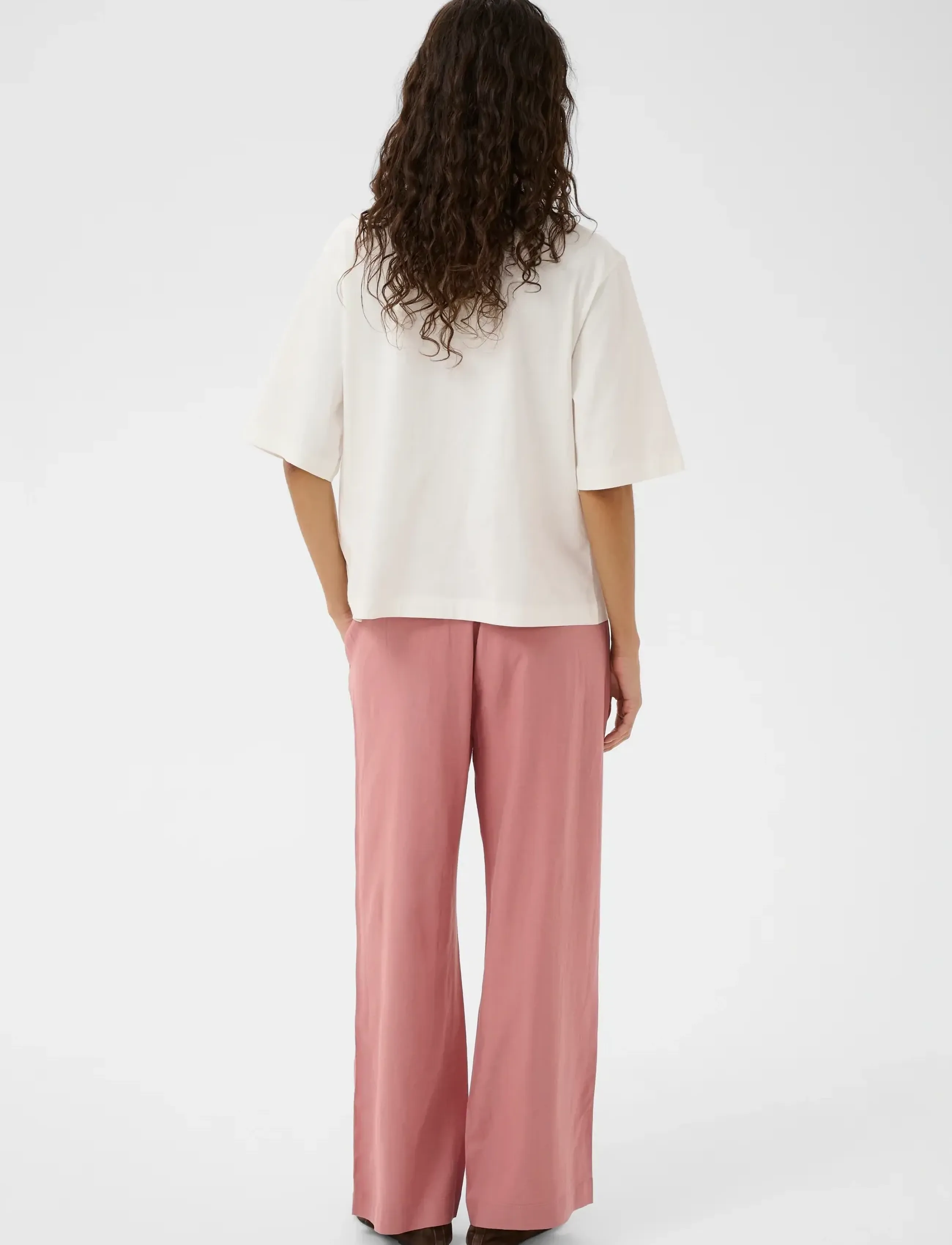Slaria Pants 3