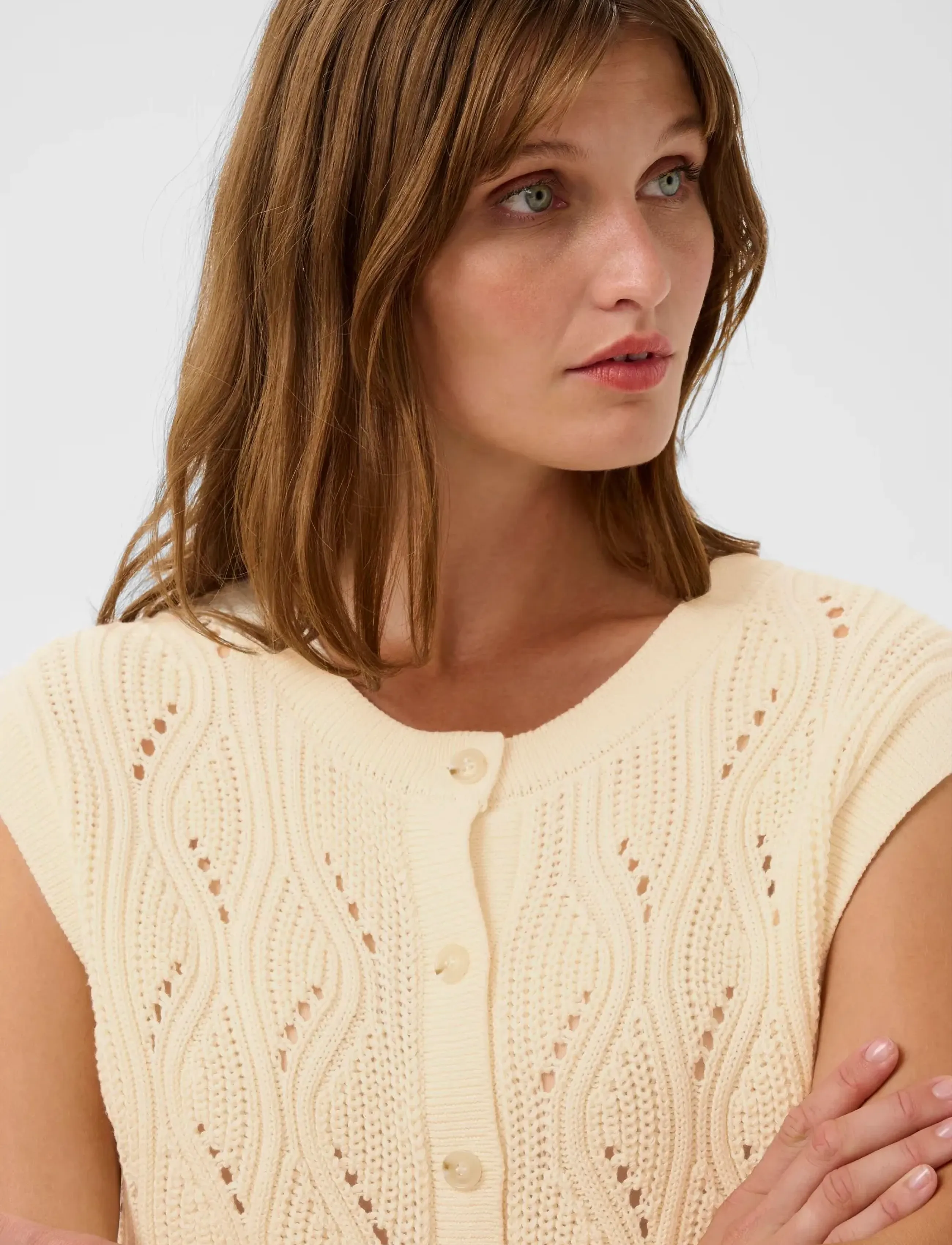 Soaked - SLRava Nanna Vest - strikkevester - whisper white - 4