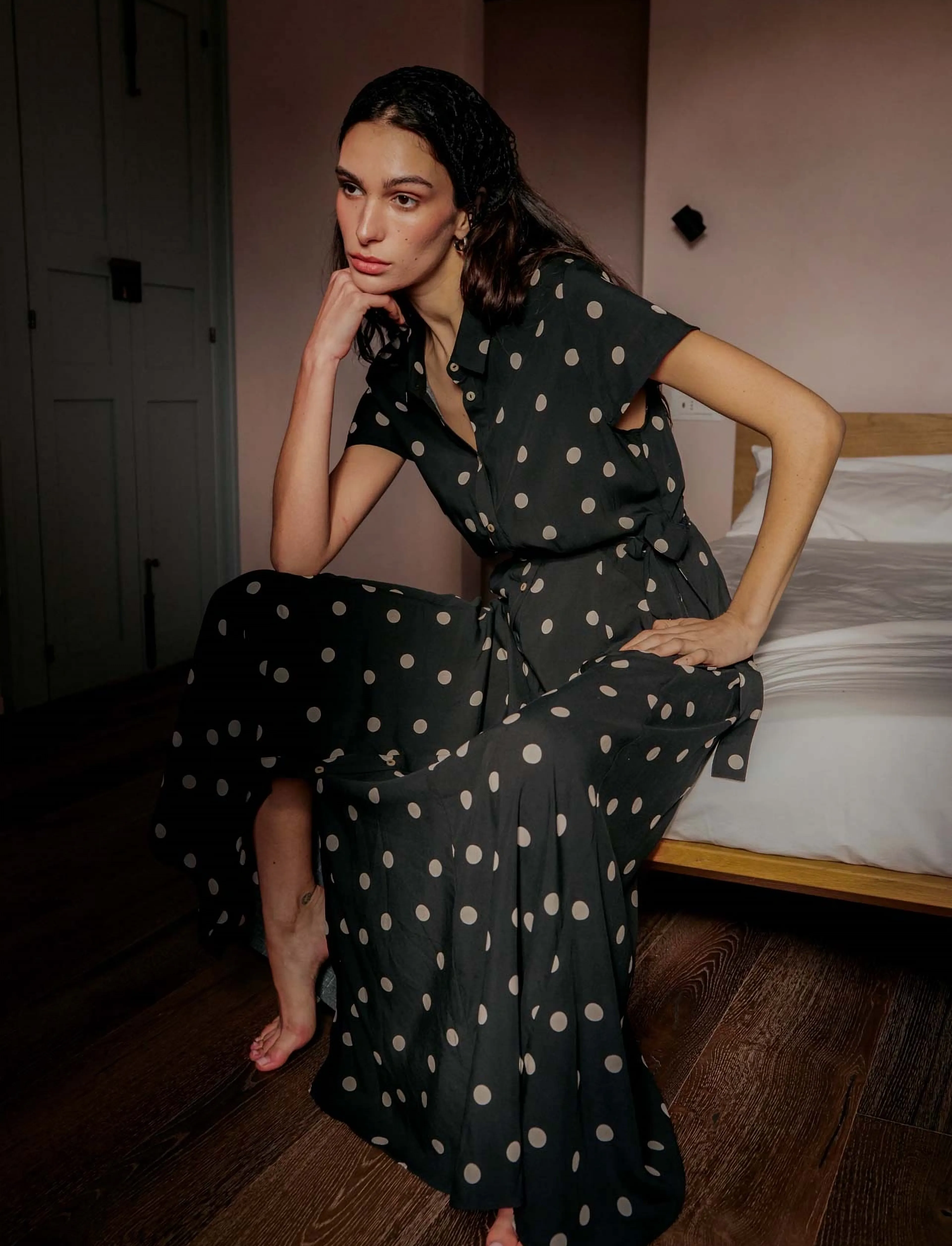 Soaked SLArjana Balloon Dress - Kleider - BLACK WITH OATMEAL DOT / black