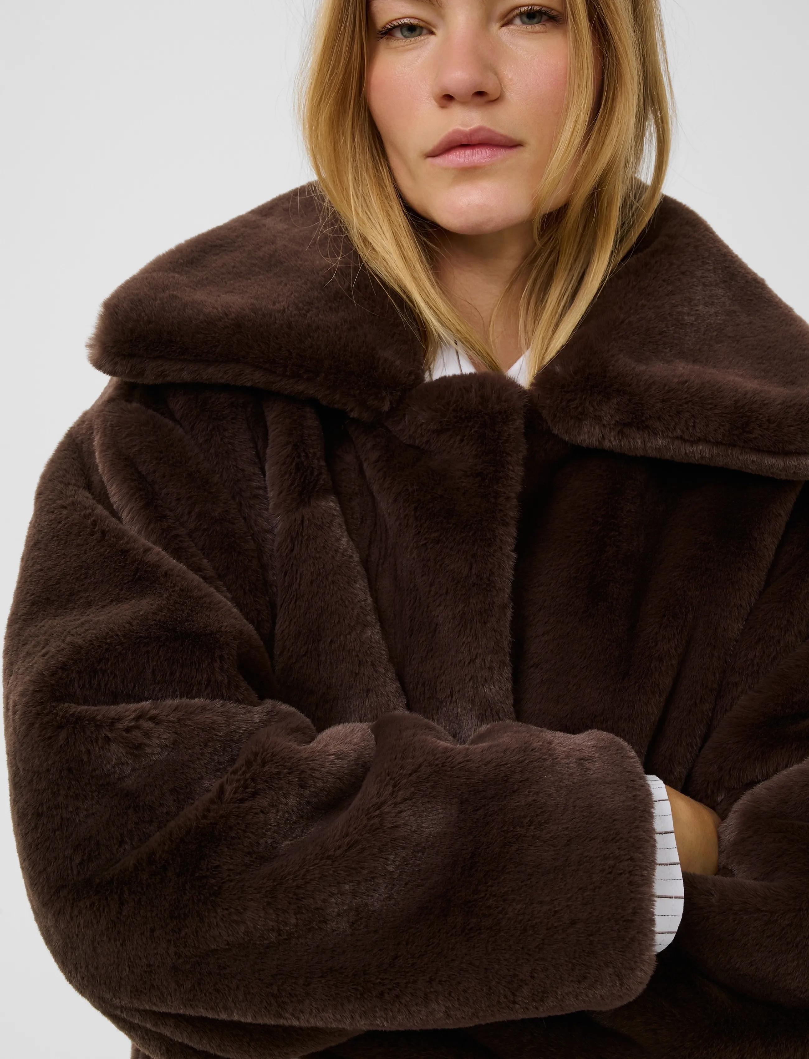 Slestacia Coat 5