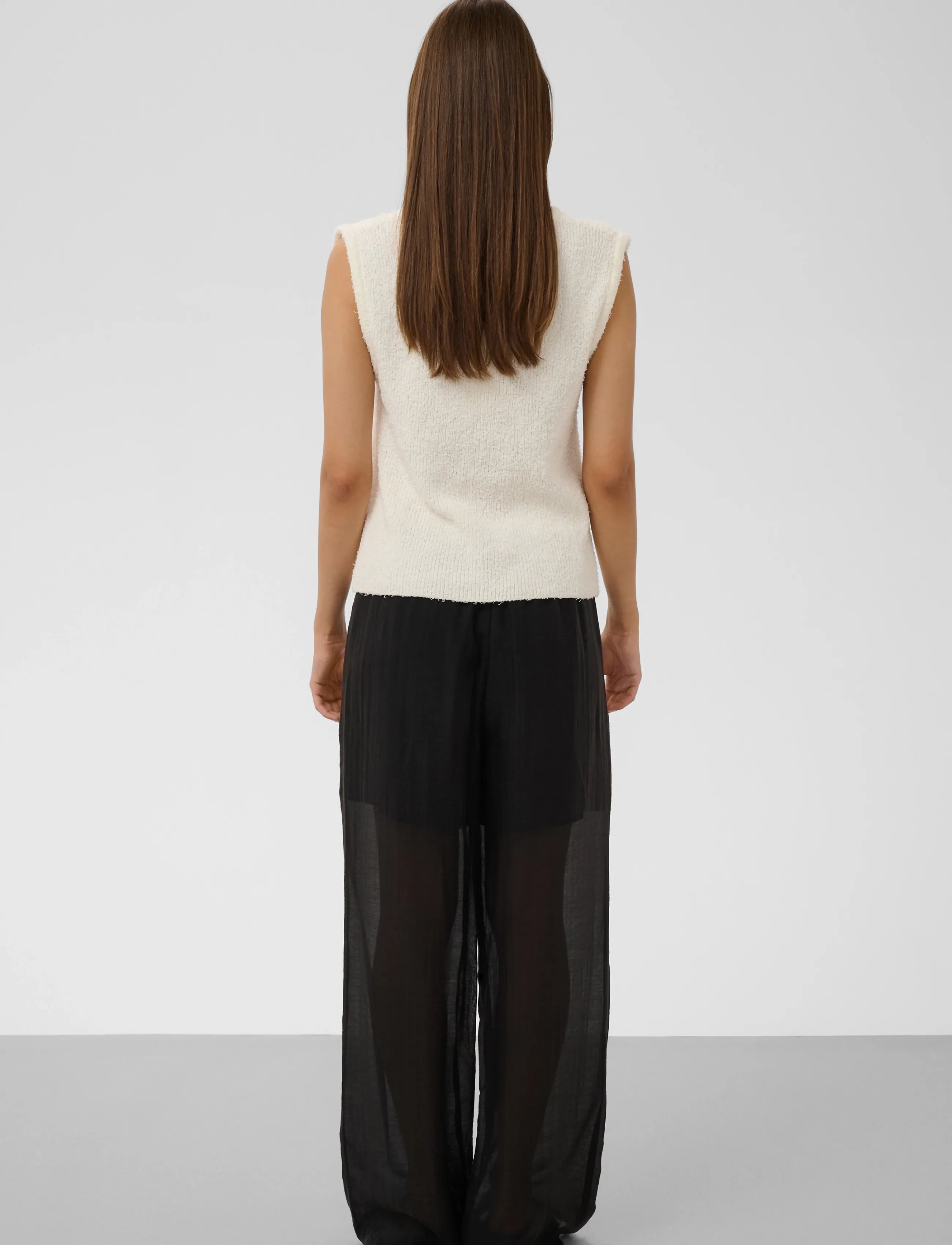Soaked - SLDamali Waistcoat - stickade västar - broken white - 4
