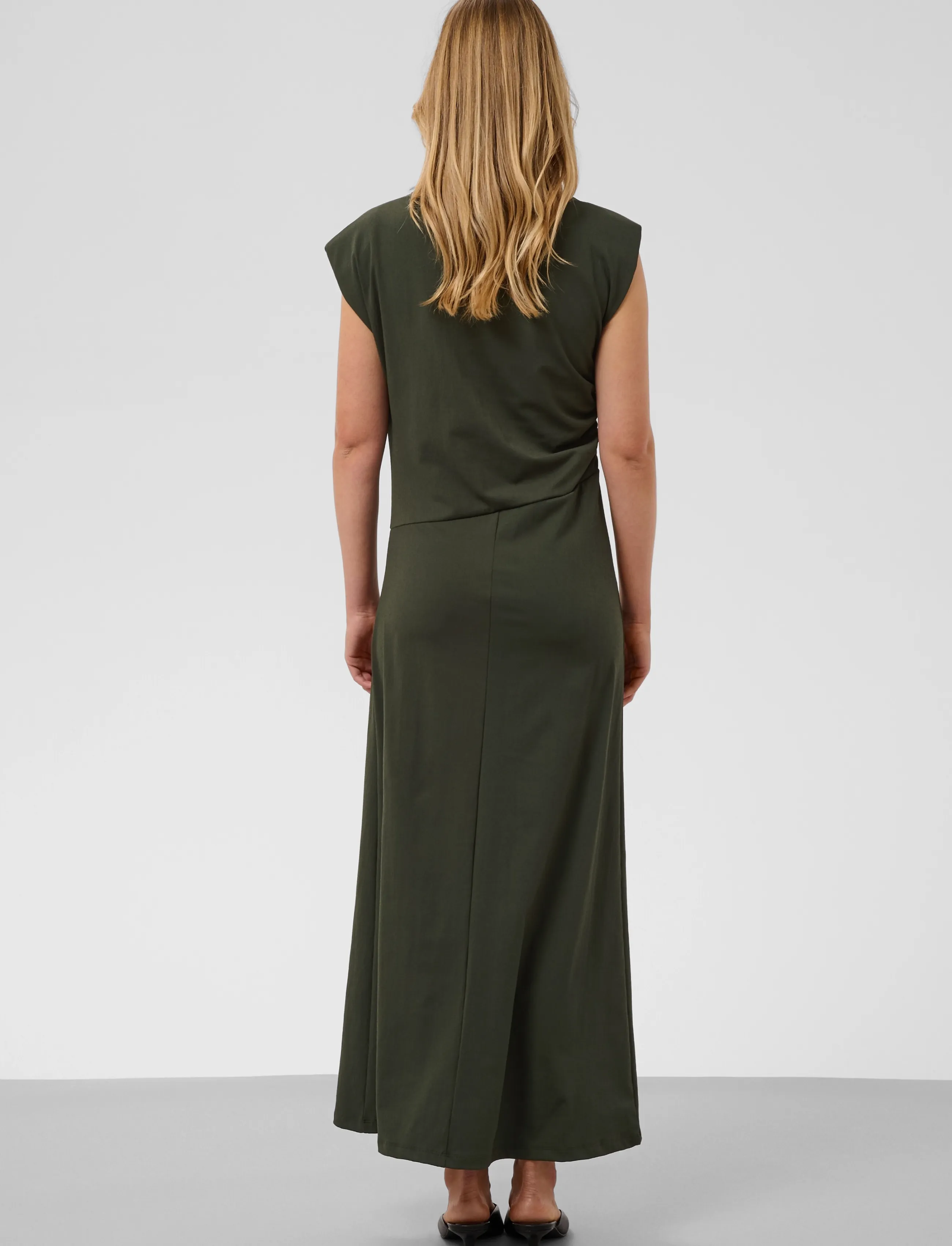Soaked - SLEirlys Long Dress - midikleider - rosin - 3