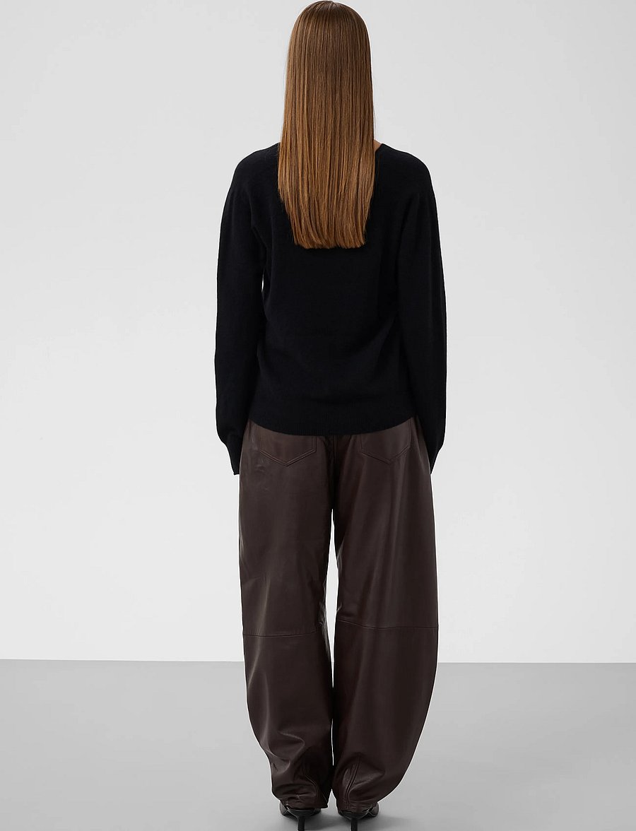 Soaked - SLSida Seamless V-Neck Pullover - pullover - black - 4