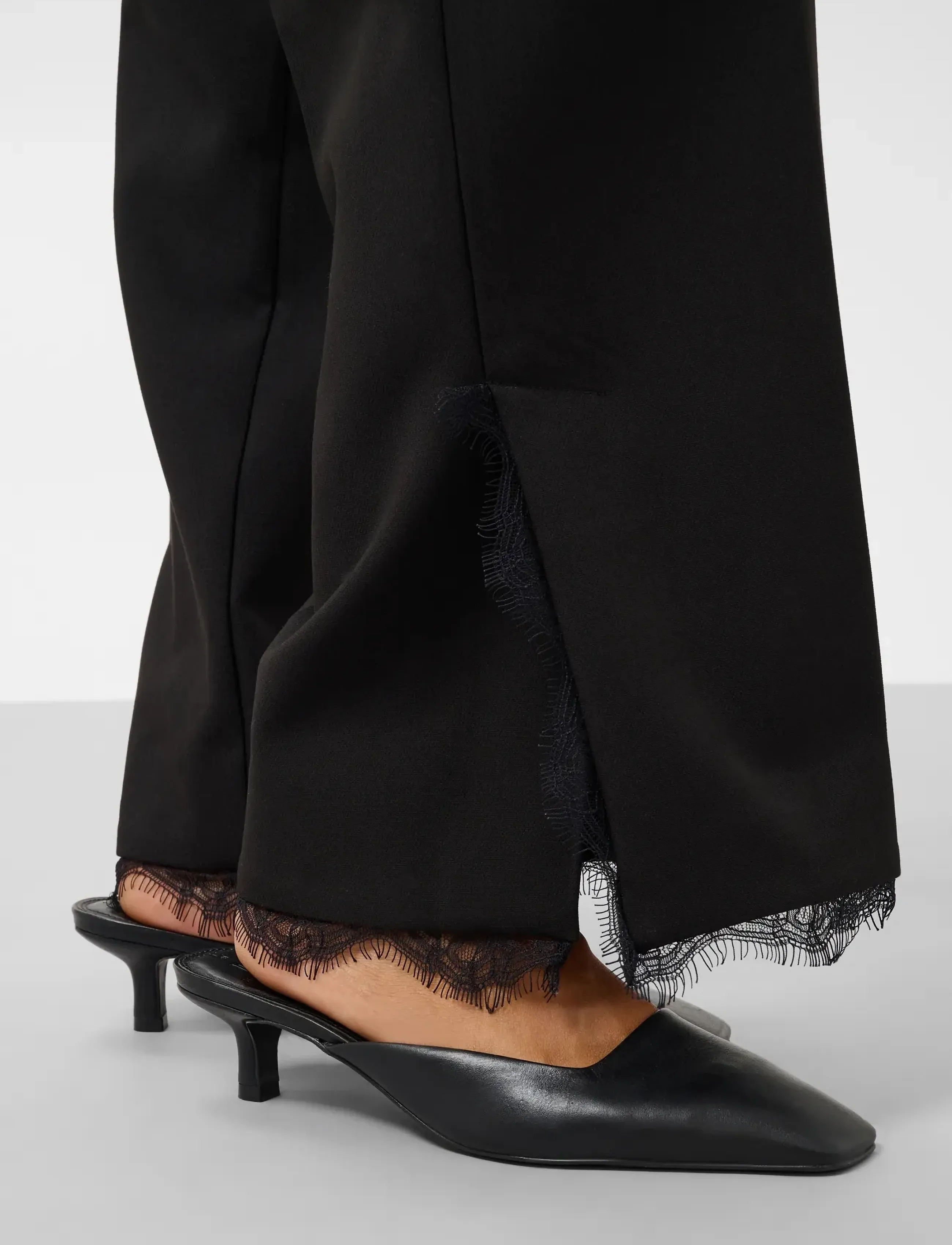 Soaked - SLCorinne Suiting Pants Lace - tailored trousers - black - 5