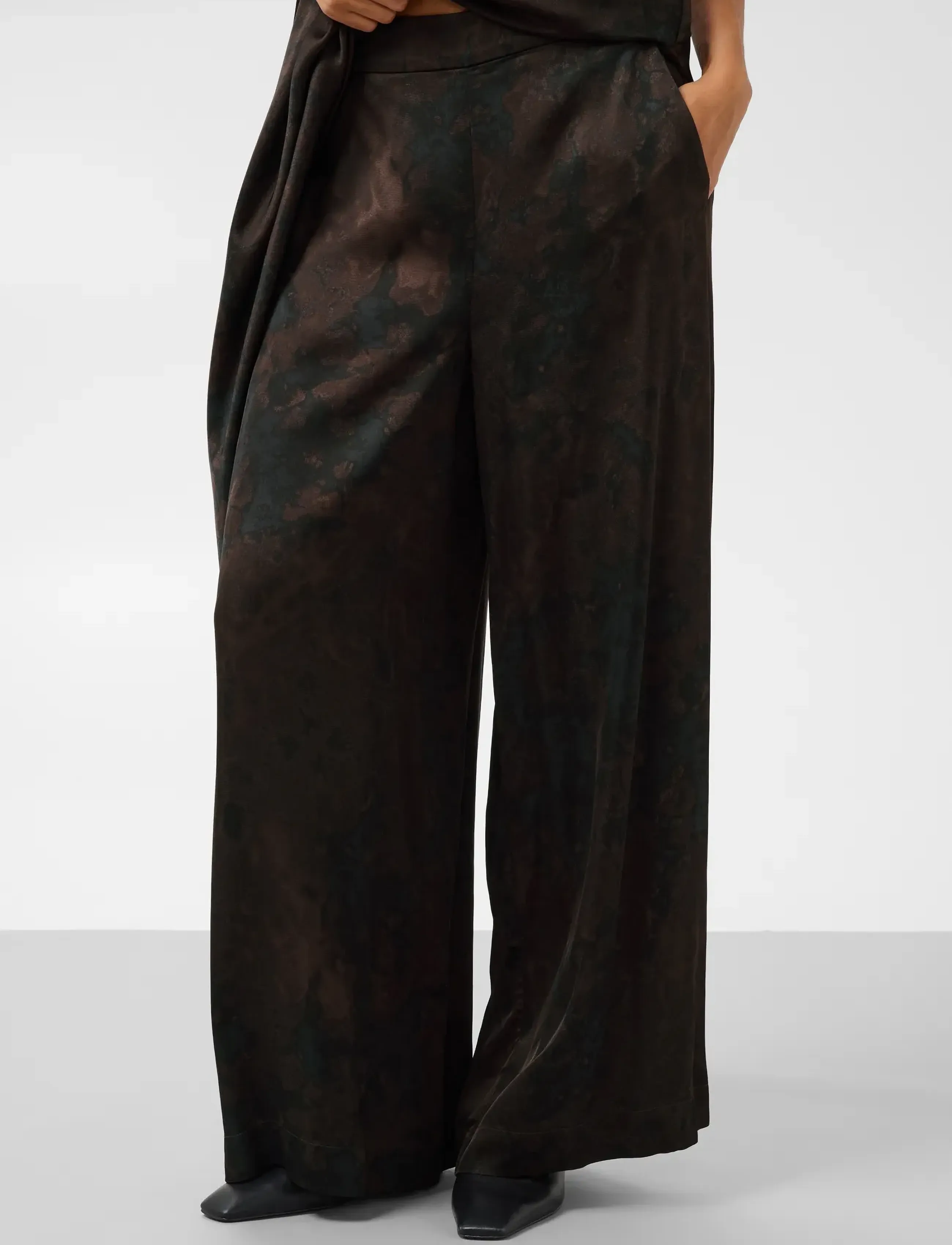 Soaked SLCinna Pull Up Pants Printed - Summer in the city - BROWN SHADOWS / brown