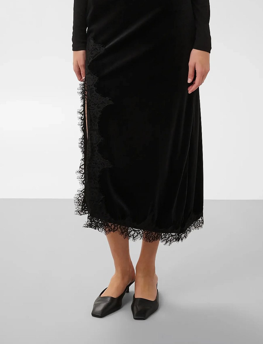 Soaked - SLVelera Lace Skirt - midi skirts - black - 0