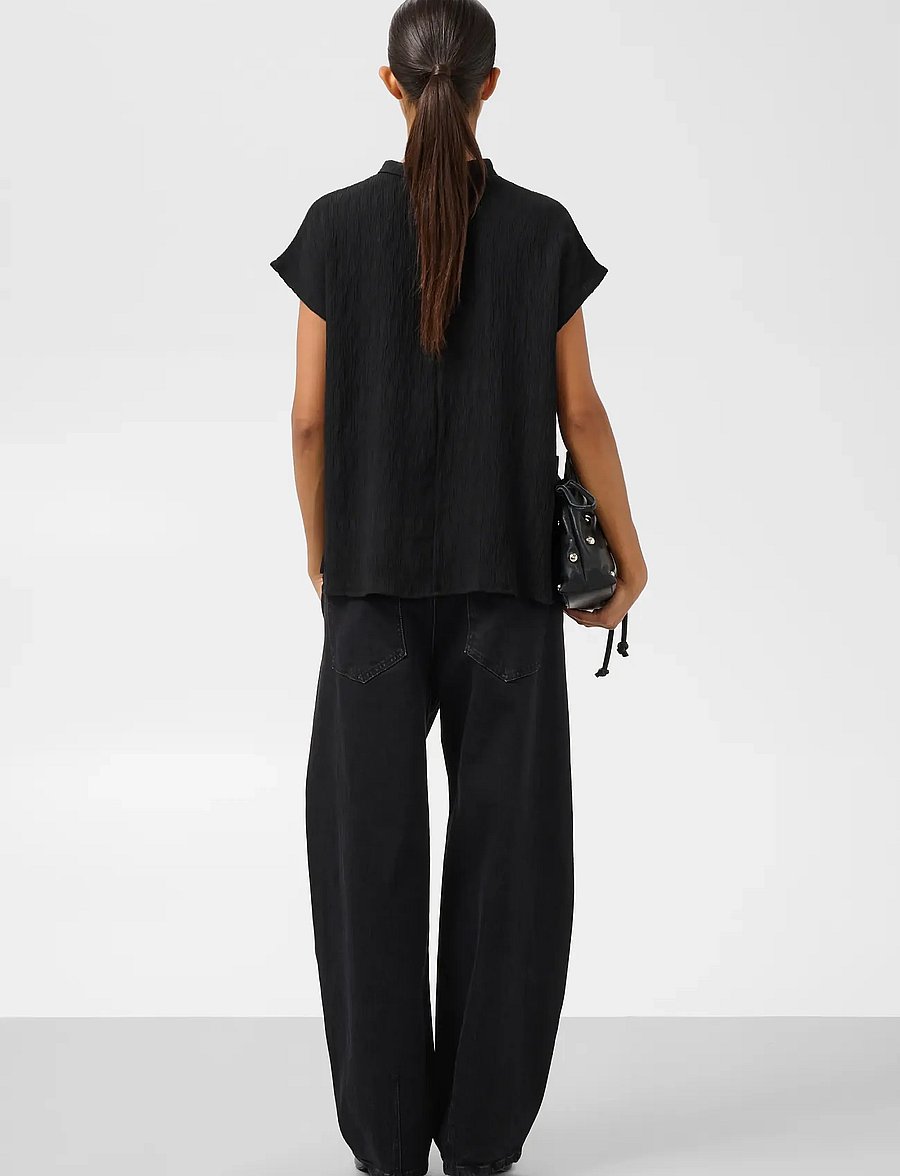 Soaked - SLCevilla Highneck Blouse - short-sleeved blouses - black - 4