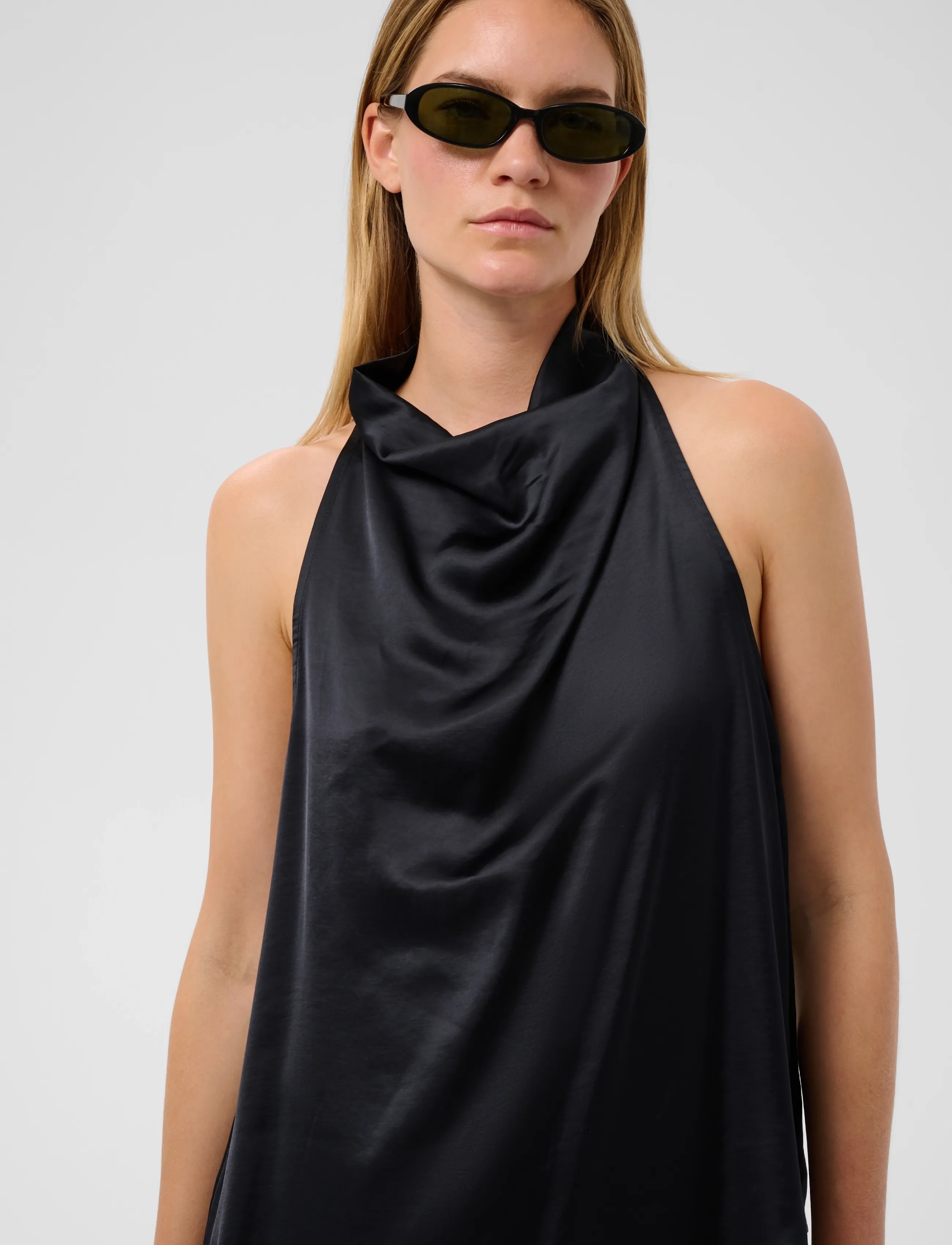 Soaked - SLVerona Assymetric Top - Ærmeløse bluser - black - 5