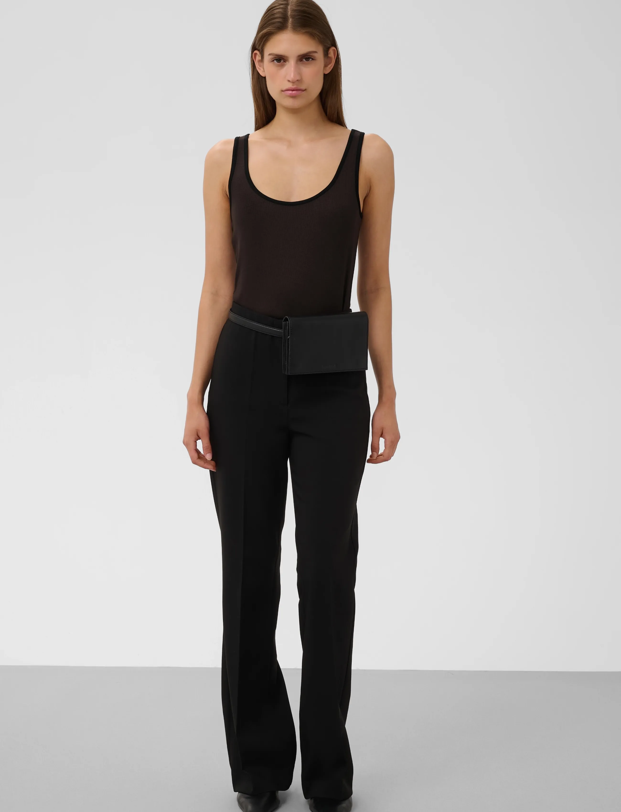 Soaked - SLNaida Tank Top - varrukateta topid - ganache - 3