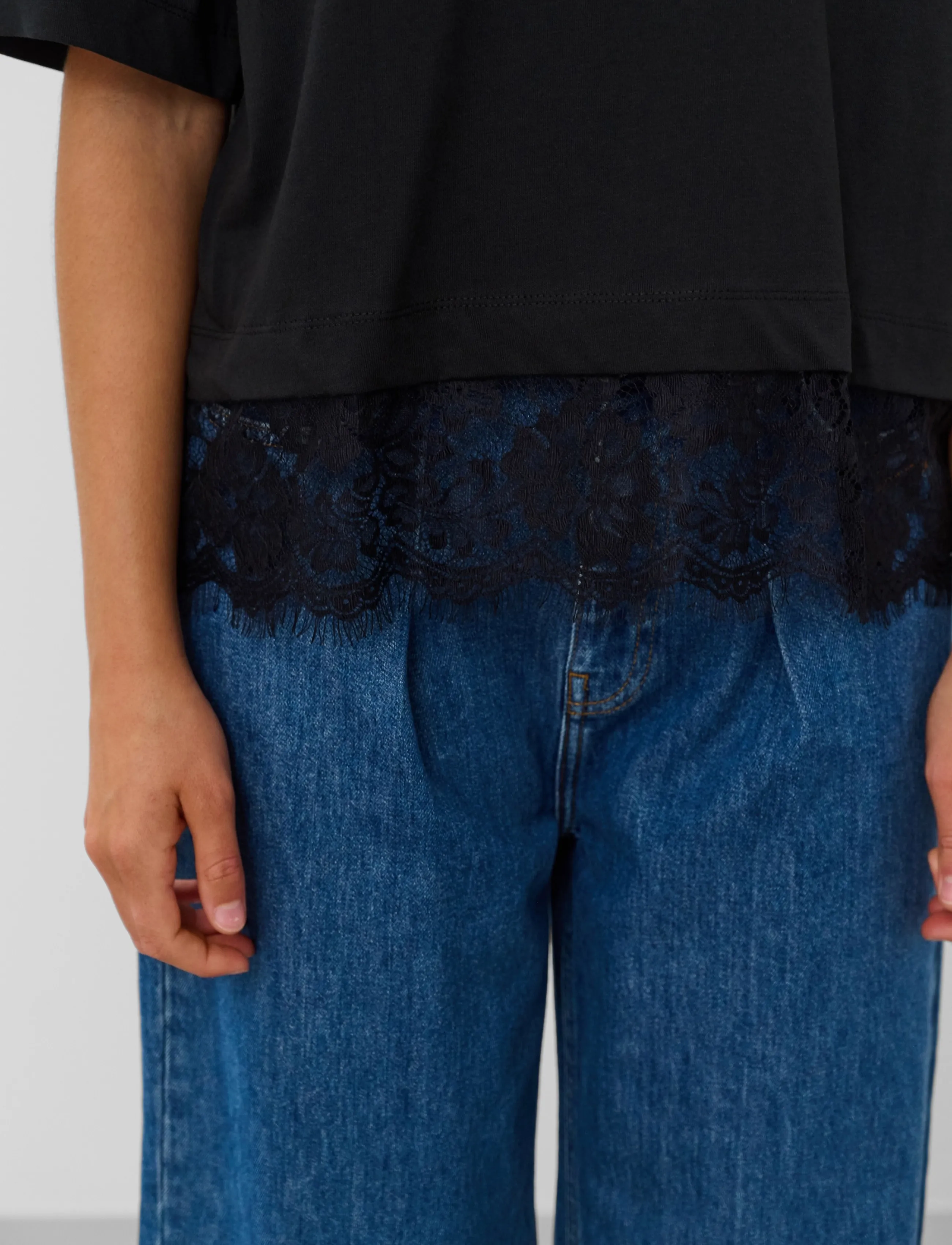 Soaked - SLJina Lace Tee Short - t-shirts - black - 5