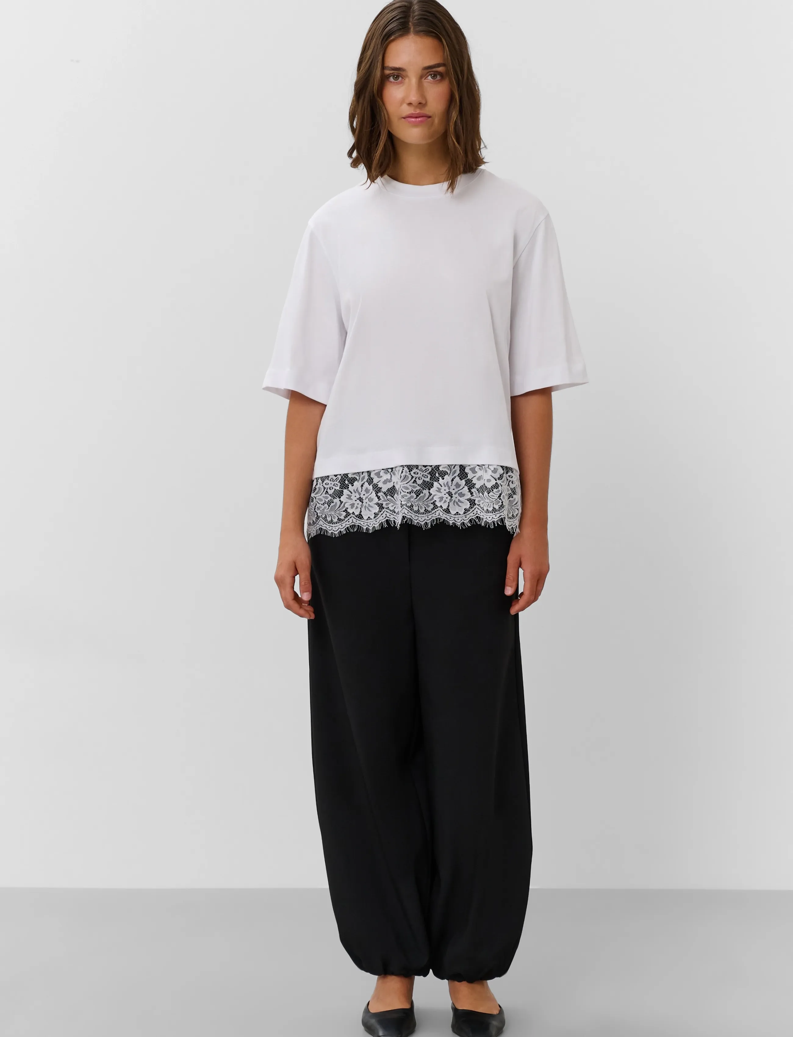 Soaked - SLJina Lace Tee Short - t-shirts - broken white - 3