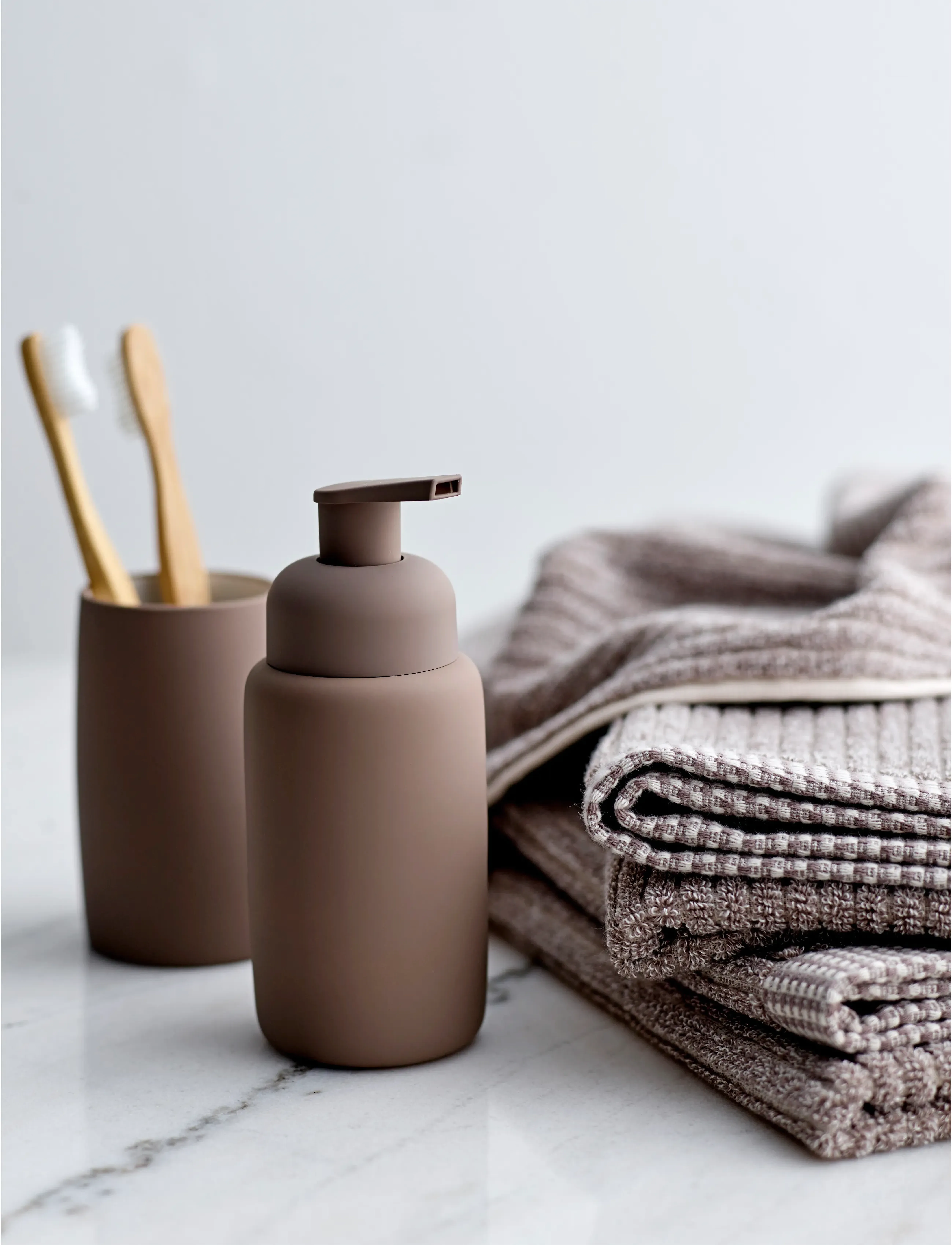 Södahl Sæbedispenser Mono Taupe, 6.5X16 cm, Bathroom Interior, Beige - Soap Pumps & Cups, Homeware