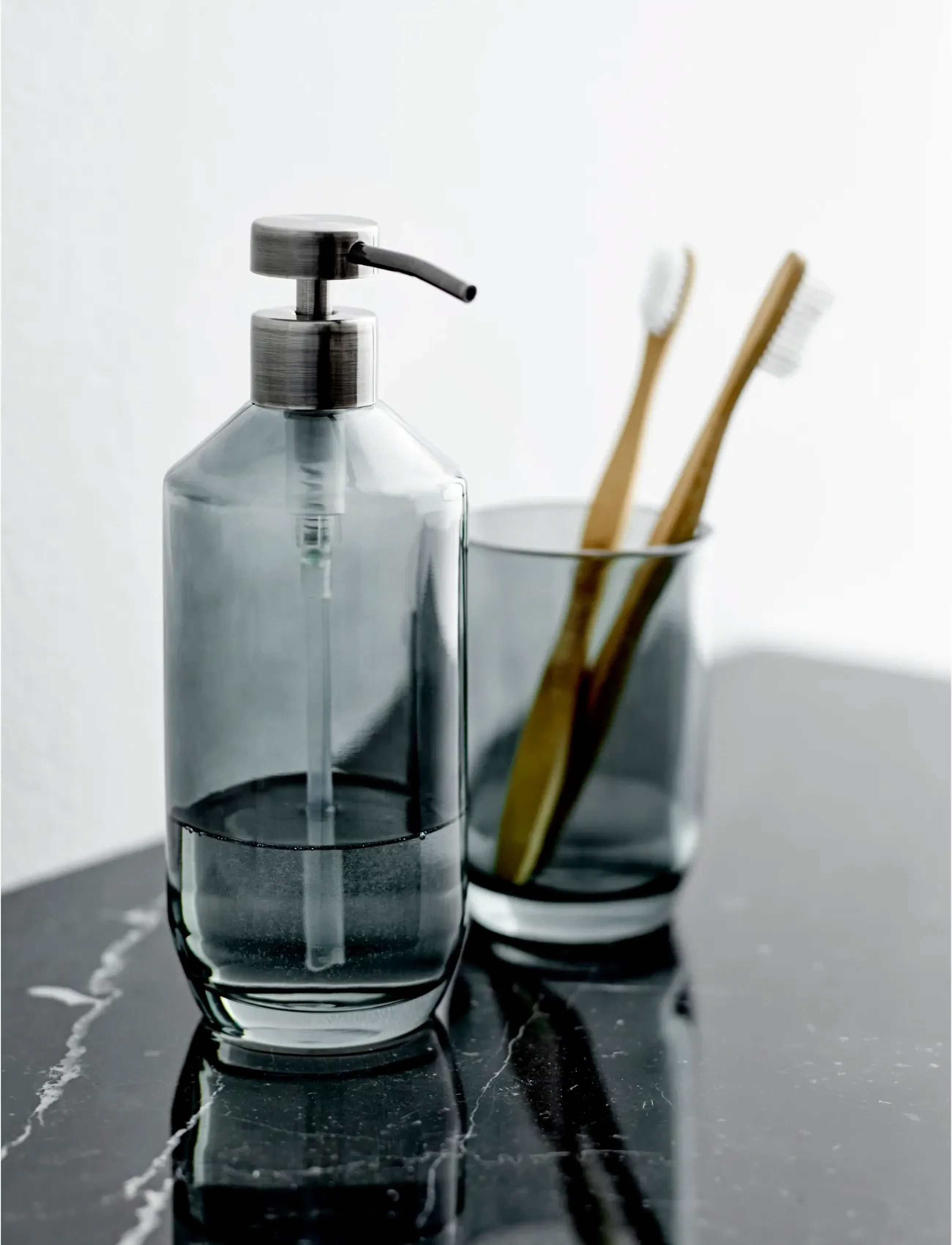 Södahl Tandbørsteholder Vintage Black Glas, 7.5X11 cm, Bathroom Interior, Schwarz - Toothbrush Holder, Homeware