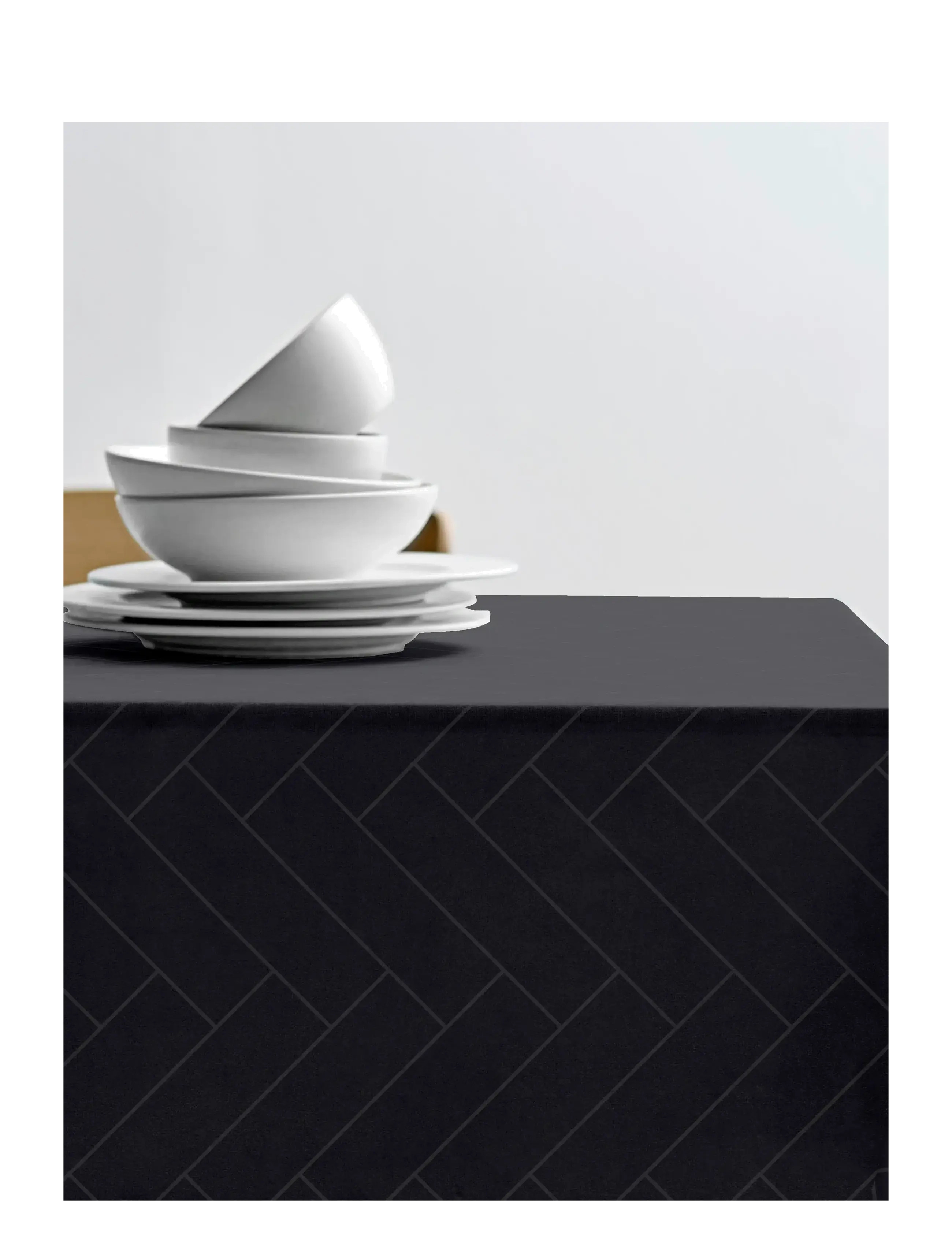 Södahl Dug 140x370 Tiles Damask Ash - Vis alt - ASH / black