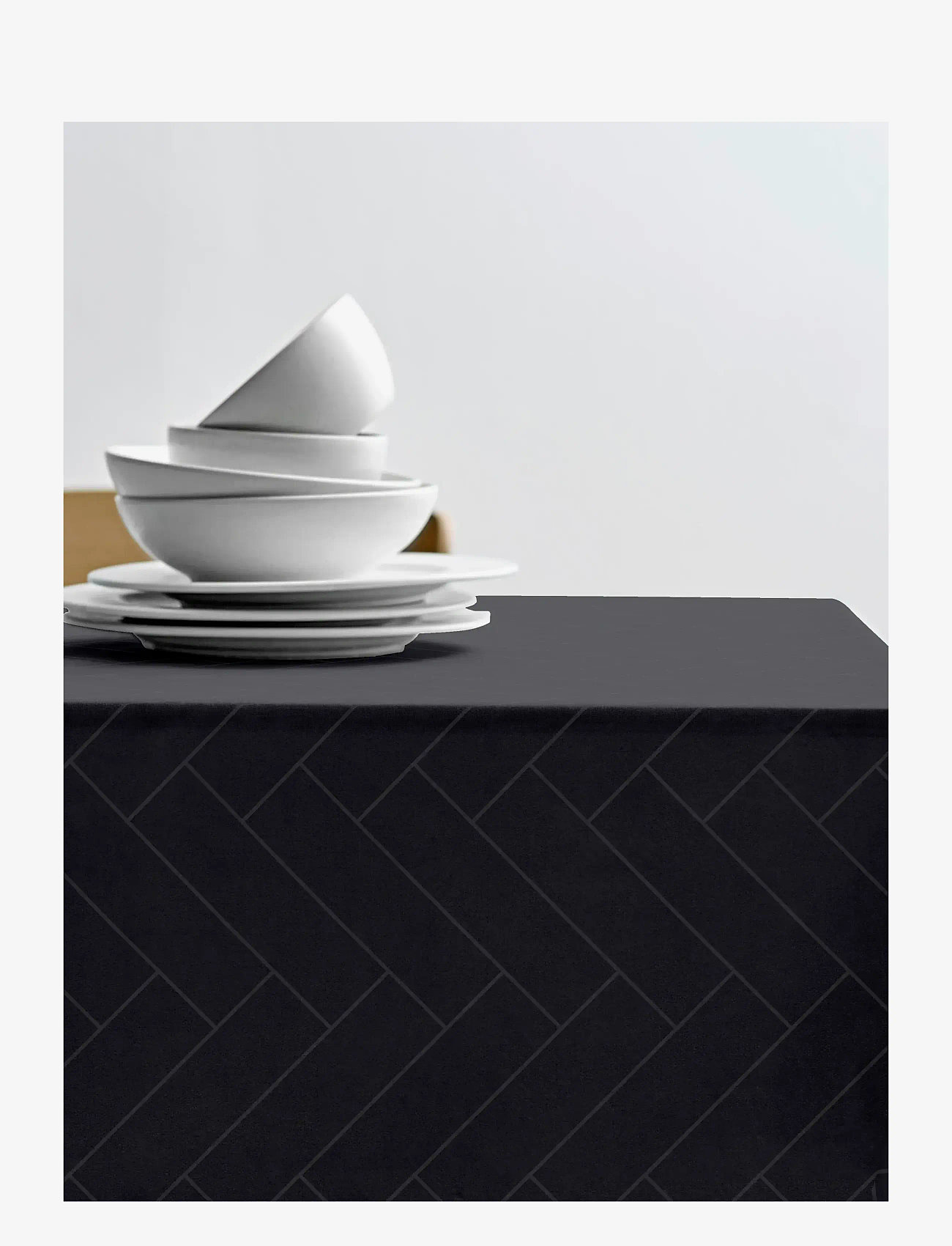 Södahl - Dug 140x370 Tiles Damask Ash - duge & bordløbere - ash - 1