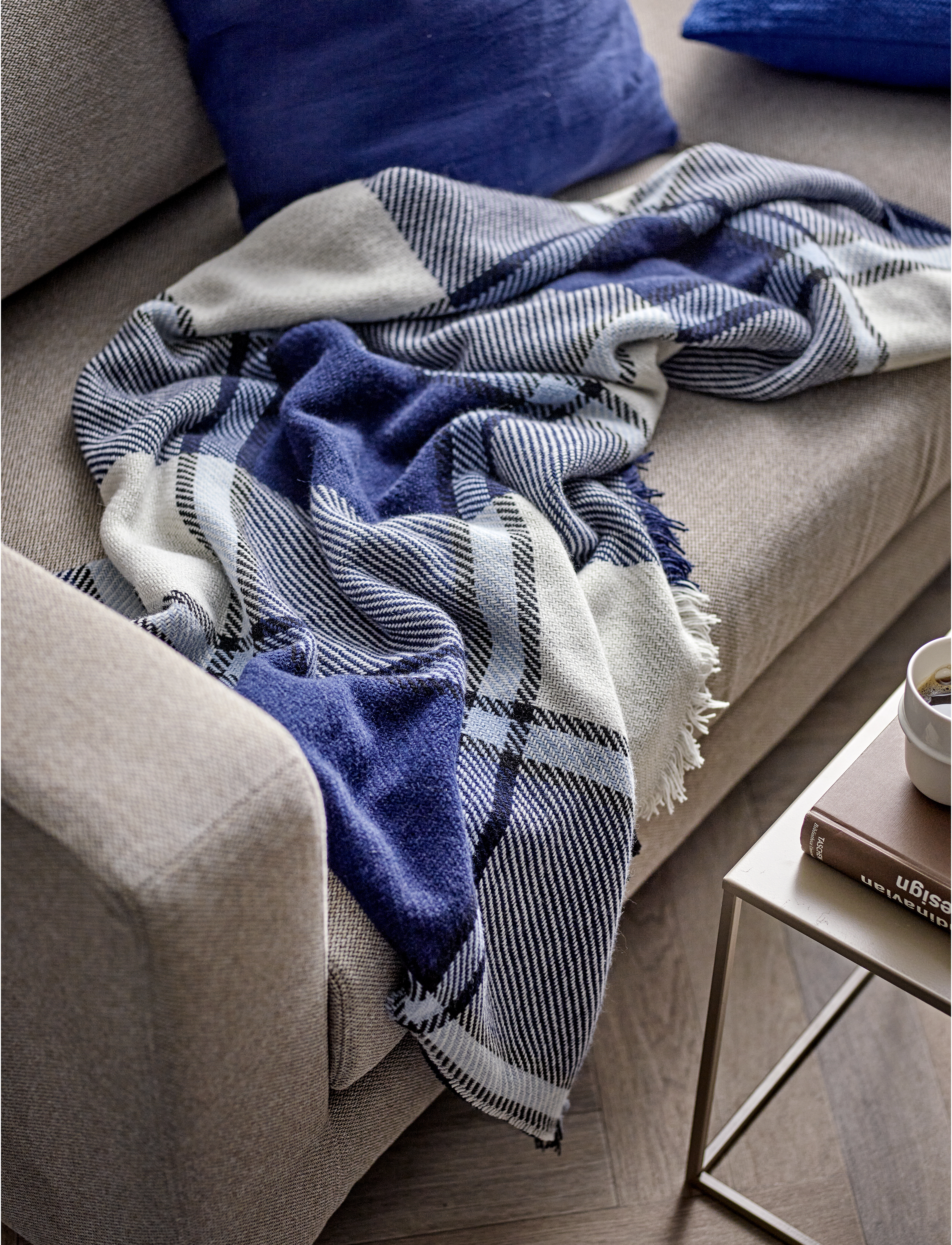 Södahl - Pläd 130x170 Embrace Grey - filtar & plädar - grey - 4