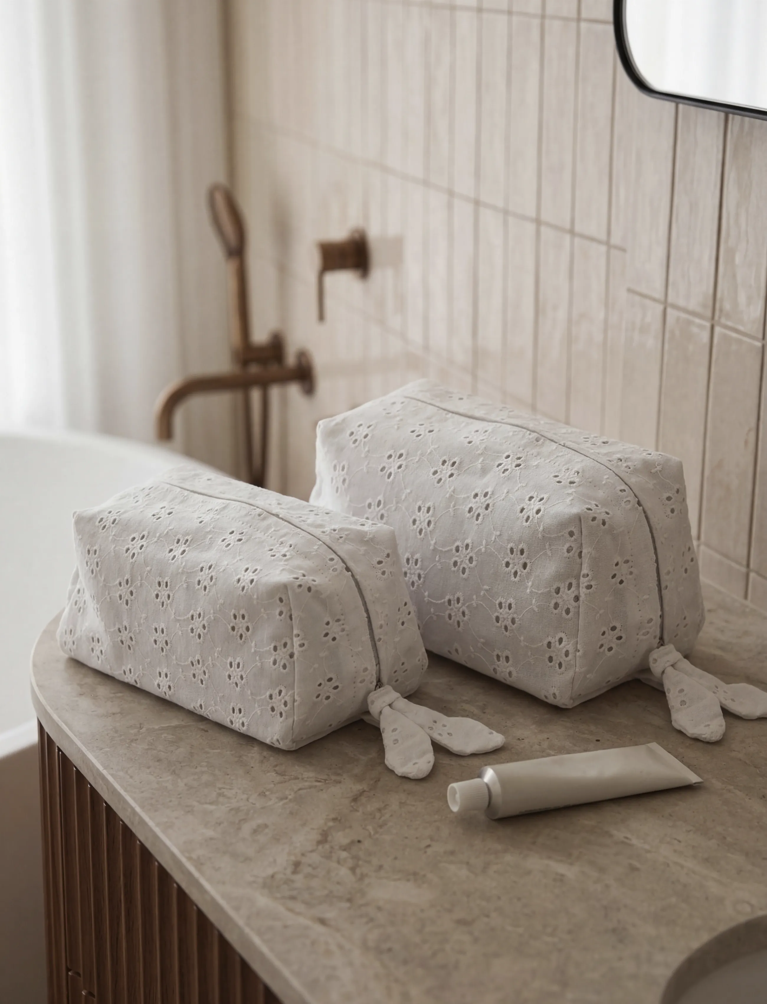 Toiletry Bag Weekend Stories Suite One