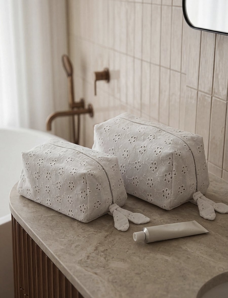Södahl - Toilettaske Weekend Stories – Suite One White - toilettasker - white - 0