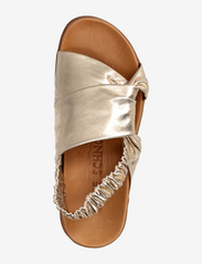 Sofie Schnoor - Sandal - platvorm sandaalid - gold - 3
