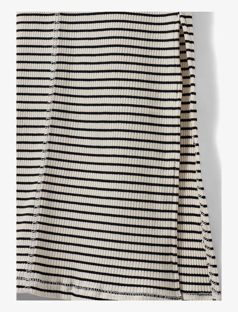 Sofie Schnoor Young - FACITASY DRESS - langärmelige freizeitkleider - black striped - 2