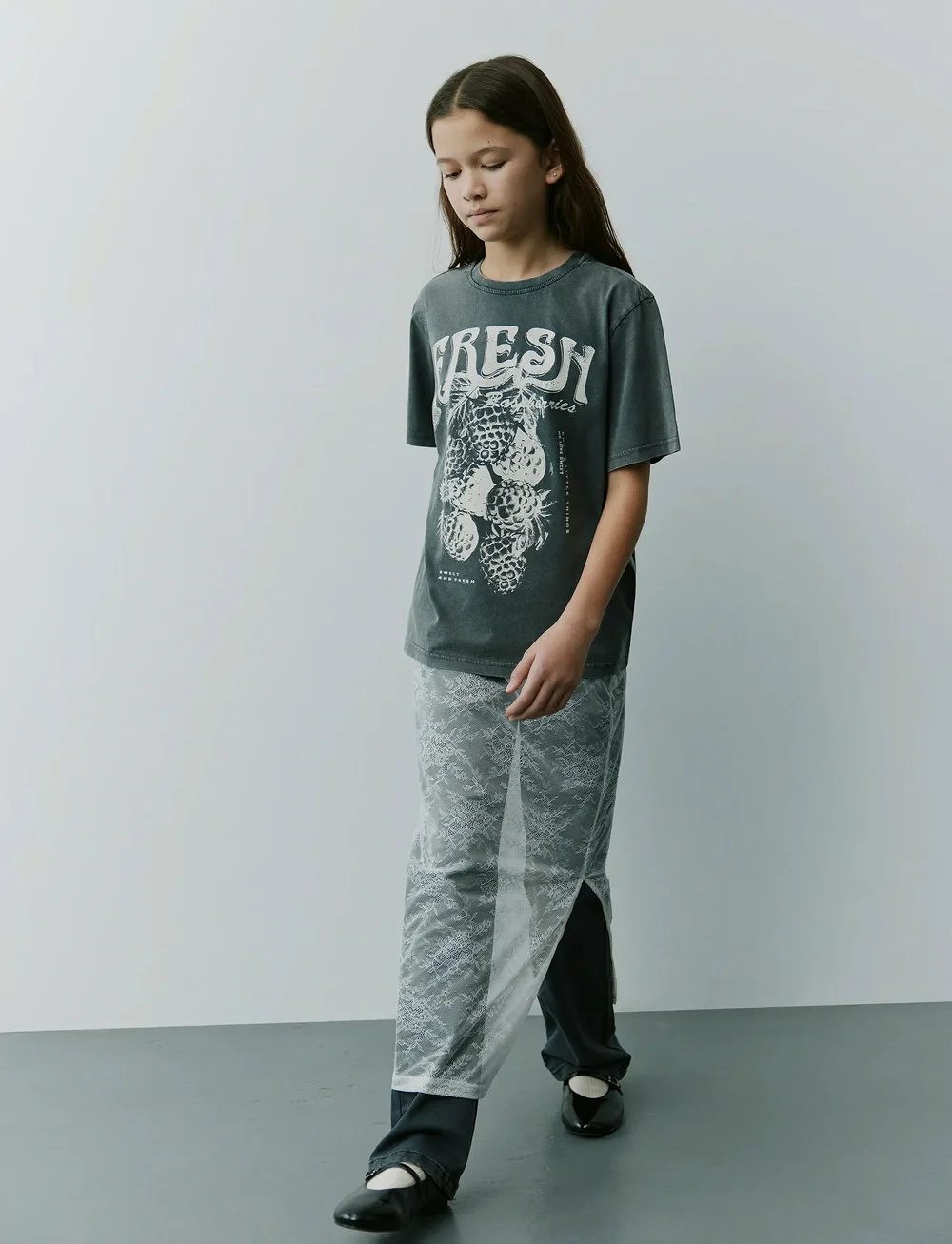 Sofie Schnoor Young - ZENASY T-SHIRT - short-sleeved t-shirts - stone washed black - 3